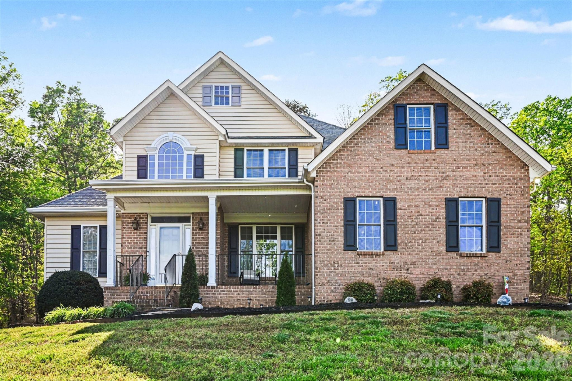 7940 Oakmont Court - Photo 2