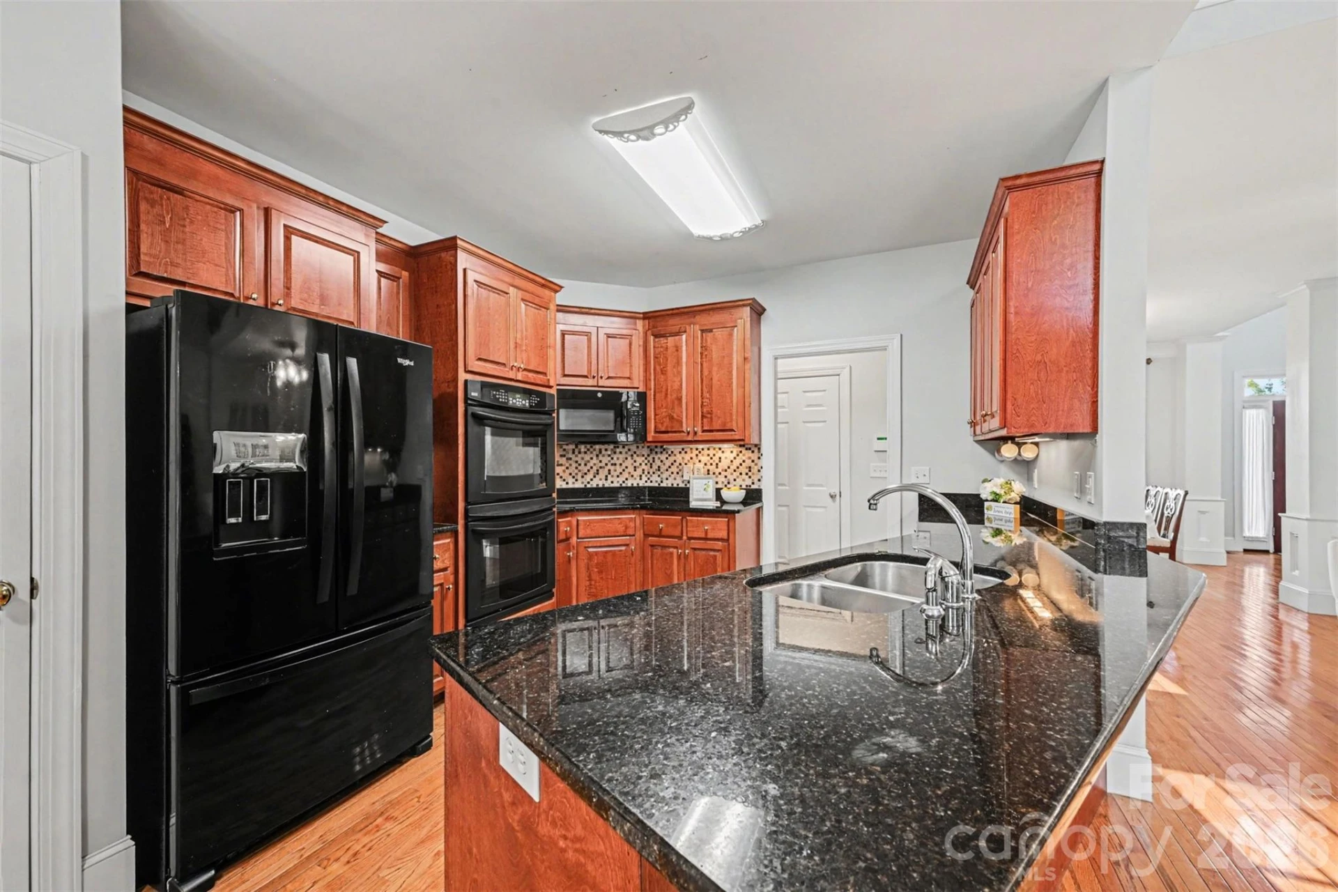 7940 Oakmont Court - Photo 8