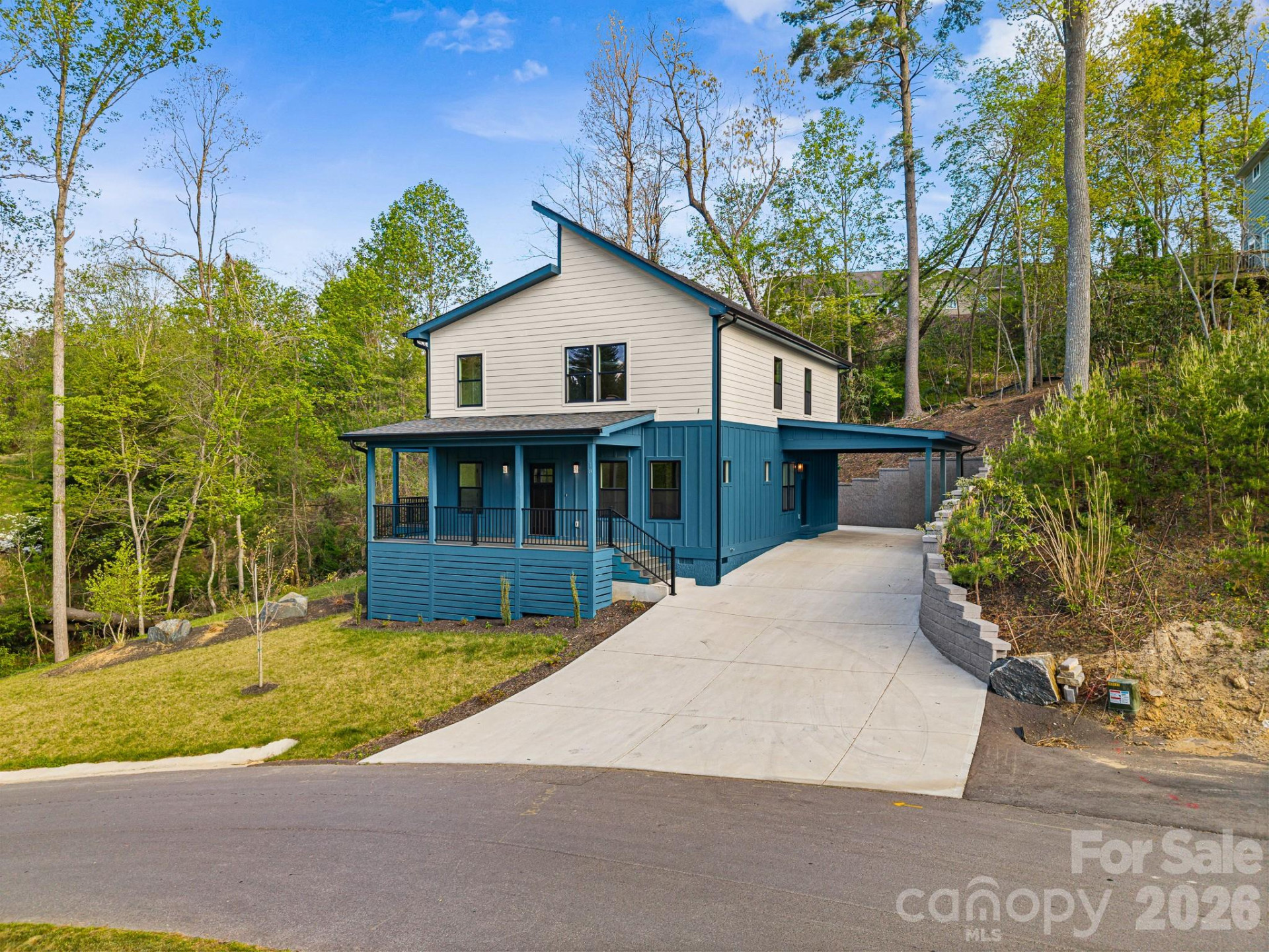 18 Winterhawk Drive - Photo 2
