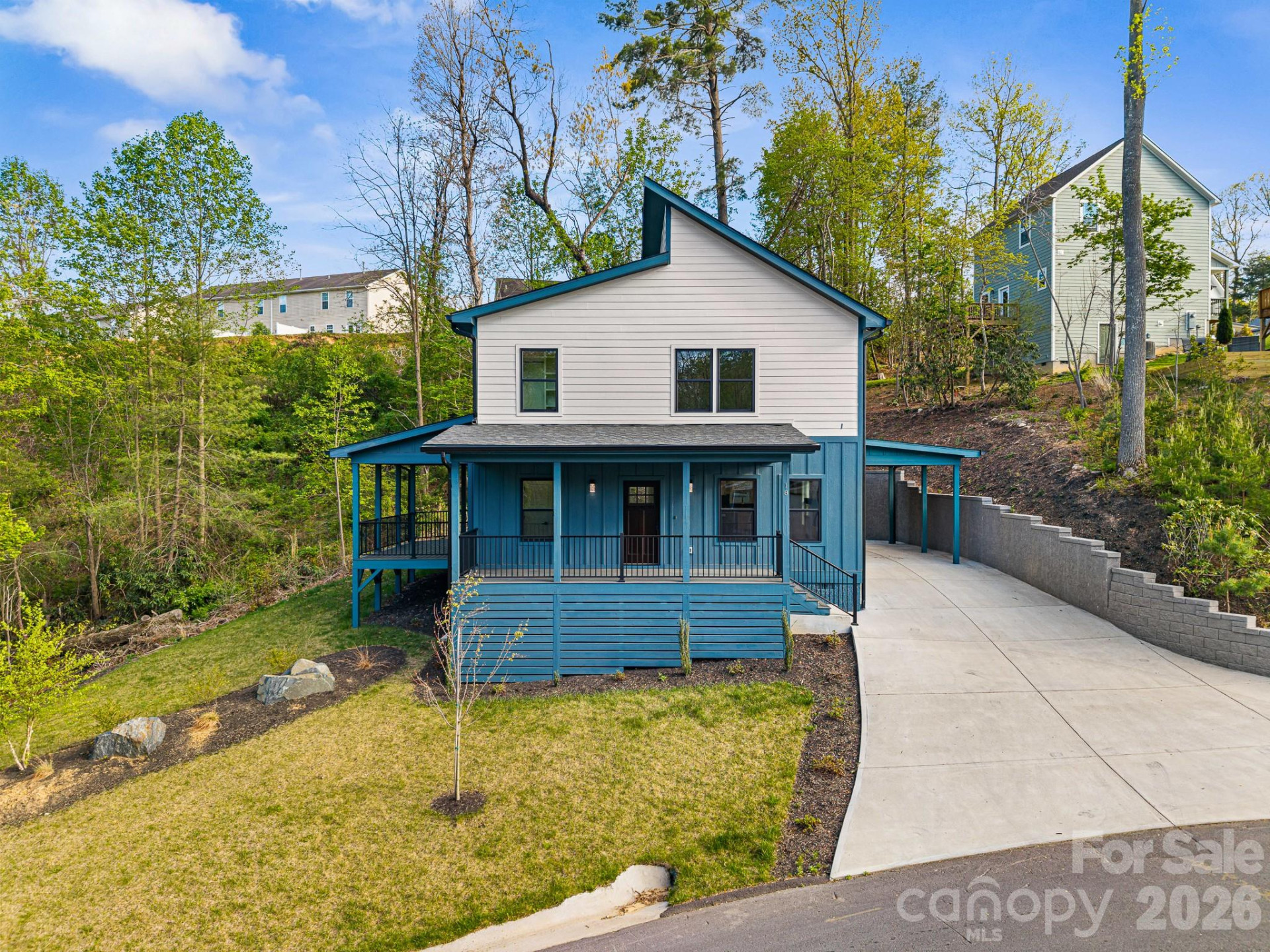 18 Winterhawk Drive - Photo 3