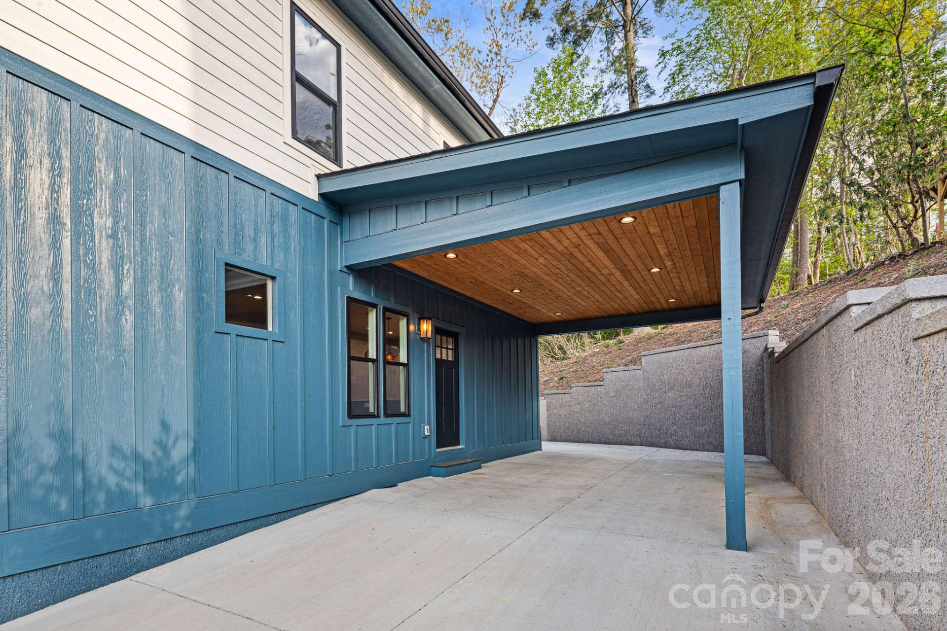 18 Winterhawk Drive - Photo 39