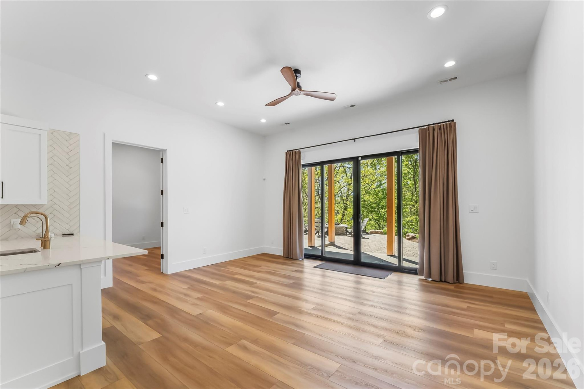 1503 Black Forest Drive - Photo 32