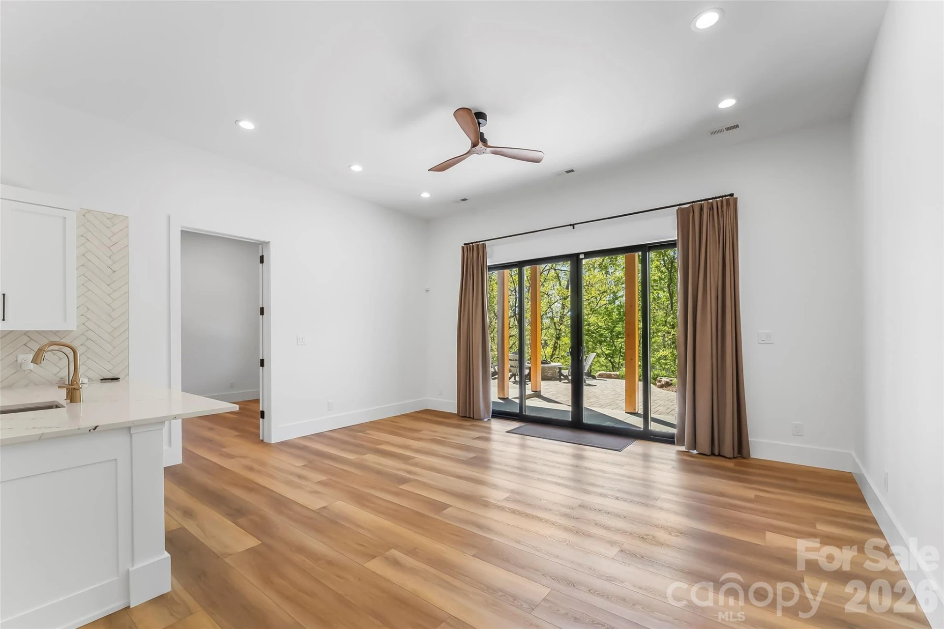 1503 Black Forest Drive - Photo 32