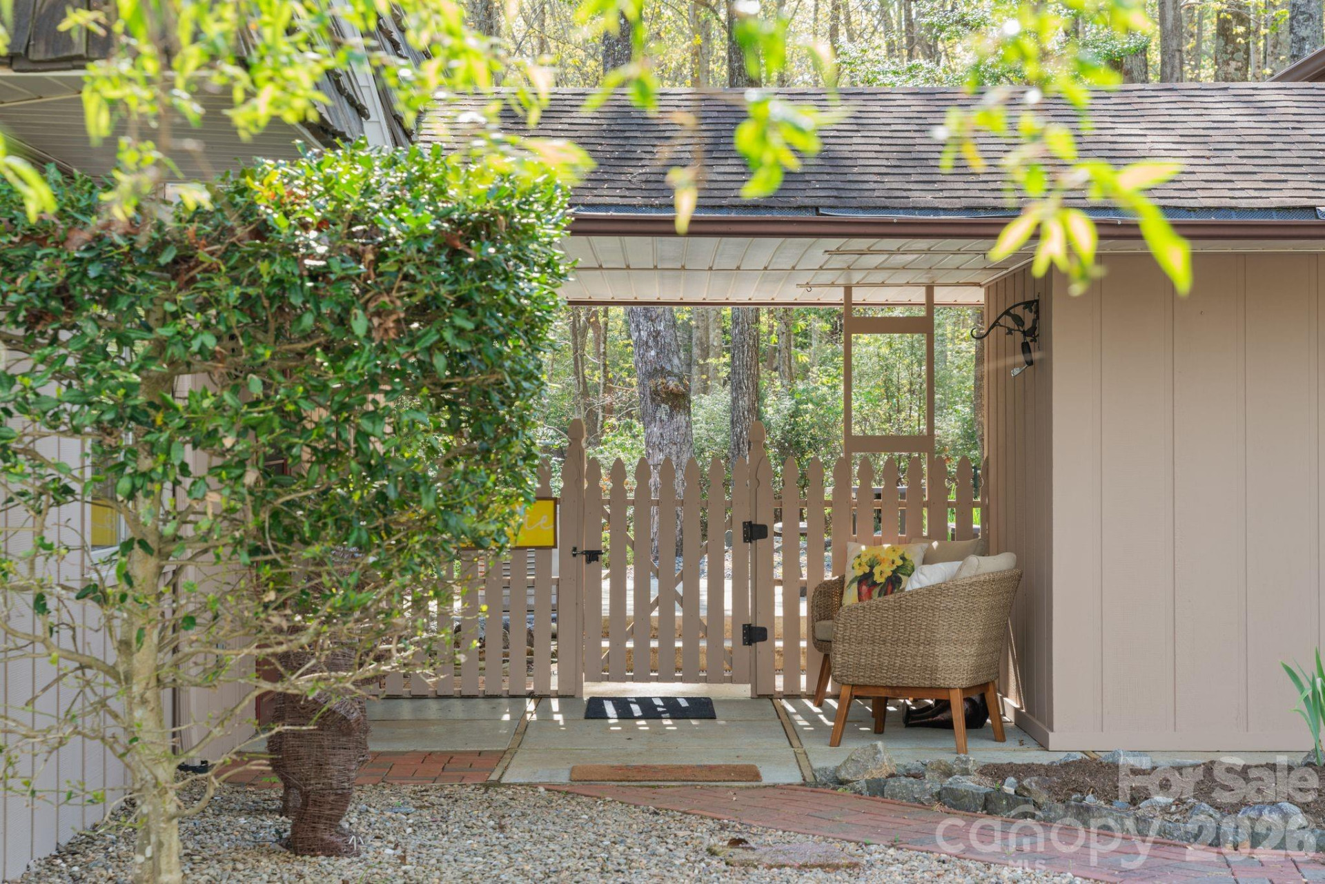 363 Sequoyah Lane - Photo 5