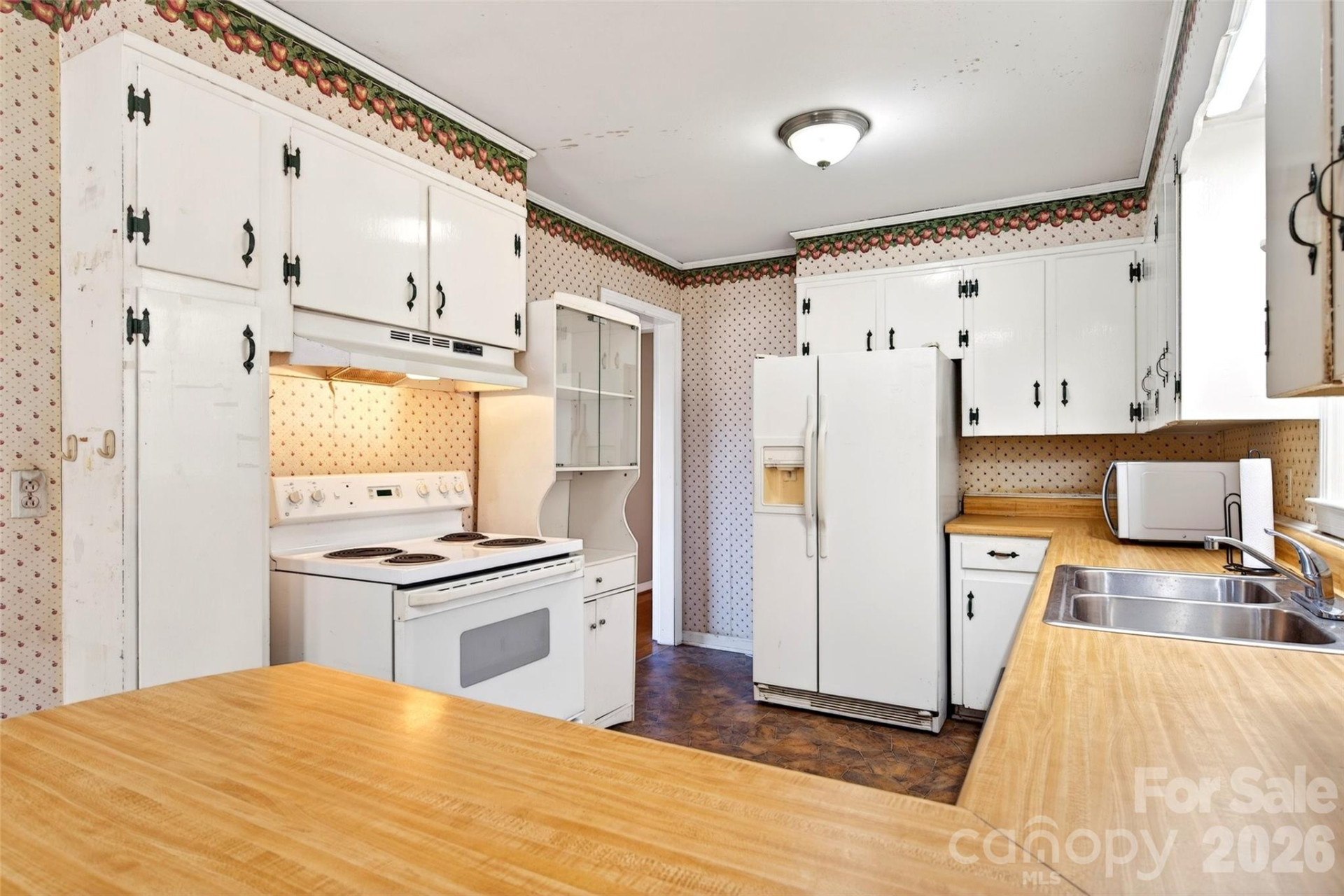 106 Chapel Street - Photo 15