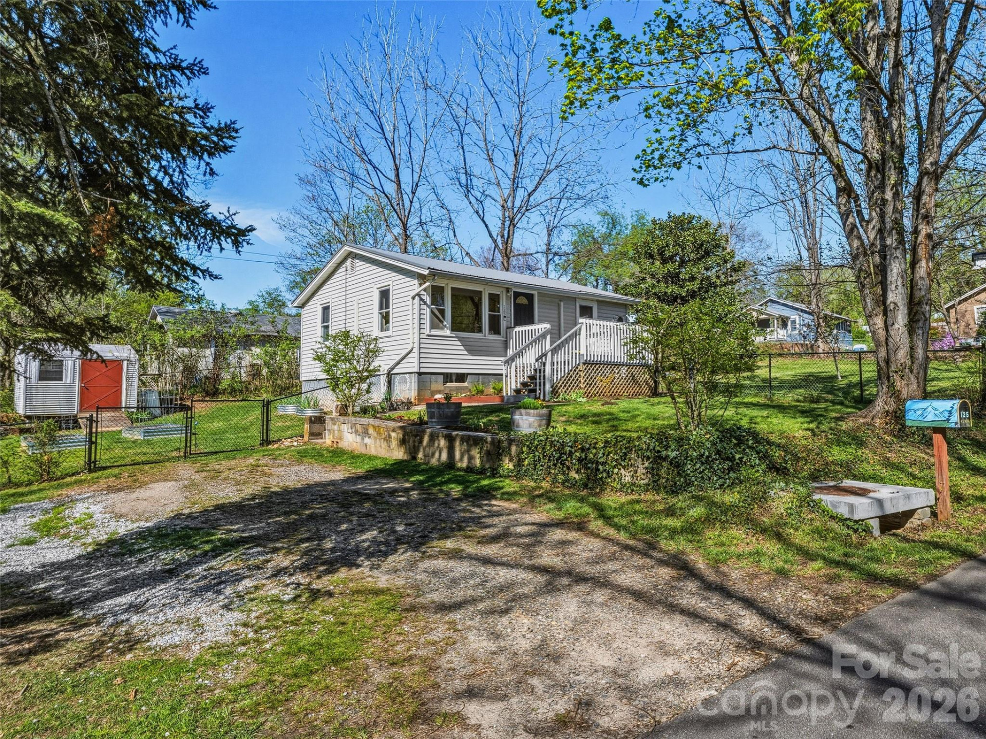 125 Lower Edgewood Road - Photo 4