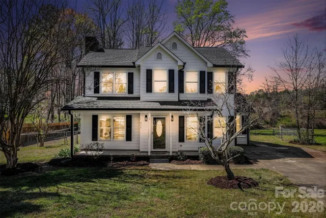 577 Tryon Place