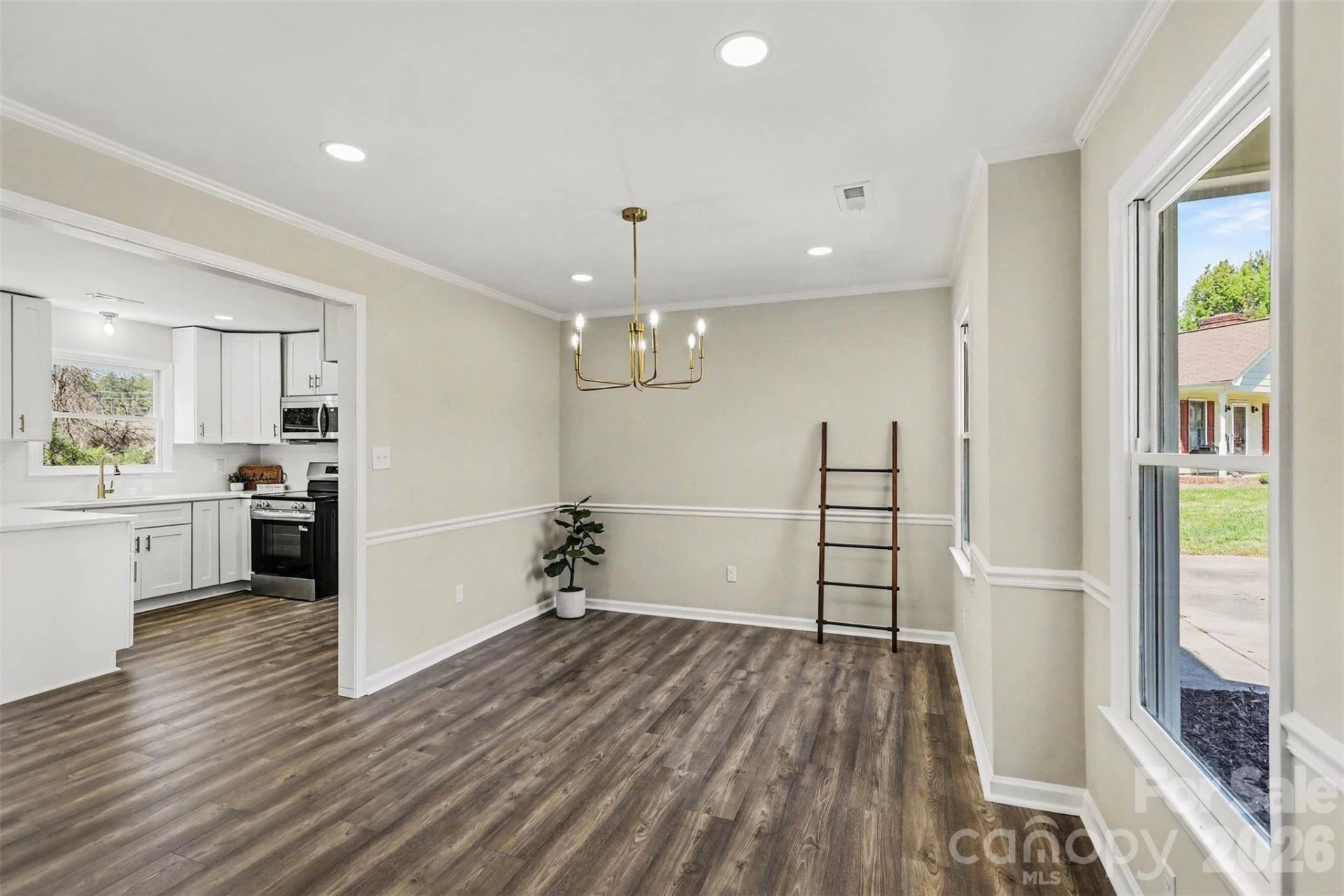 577 Tryon Place - Photo 11