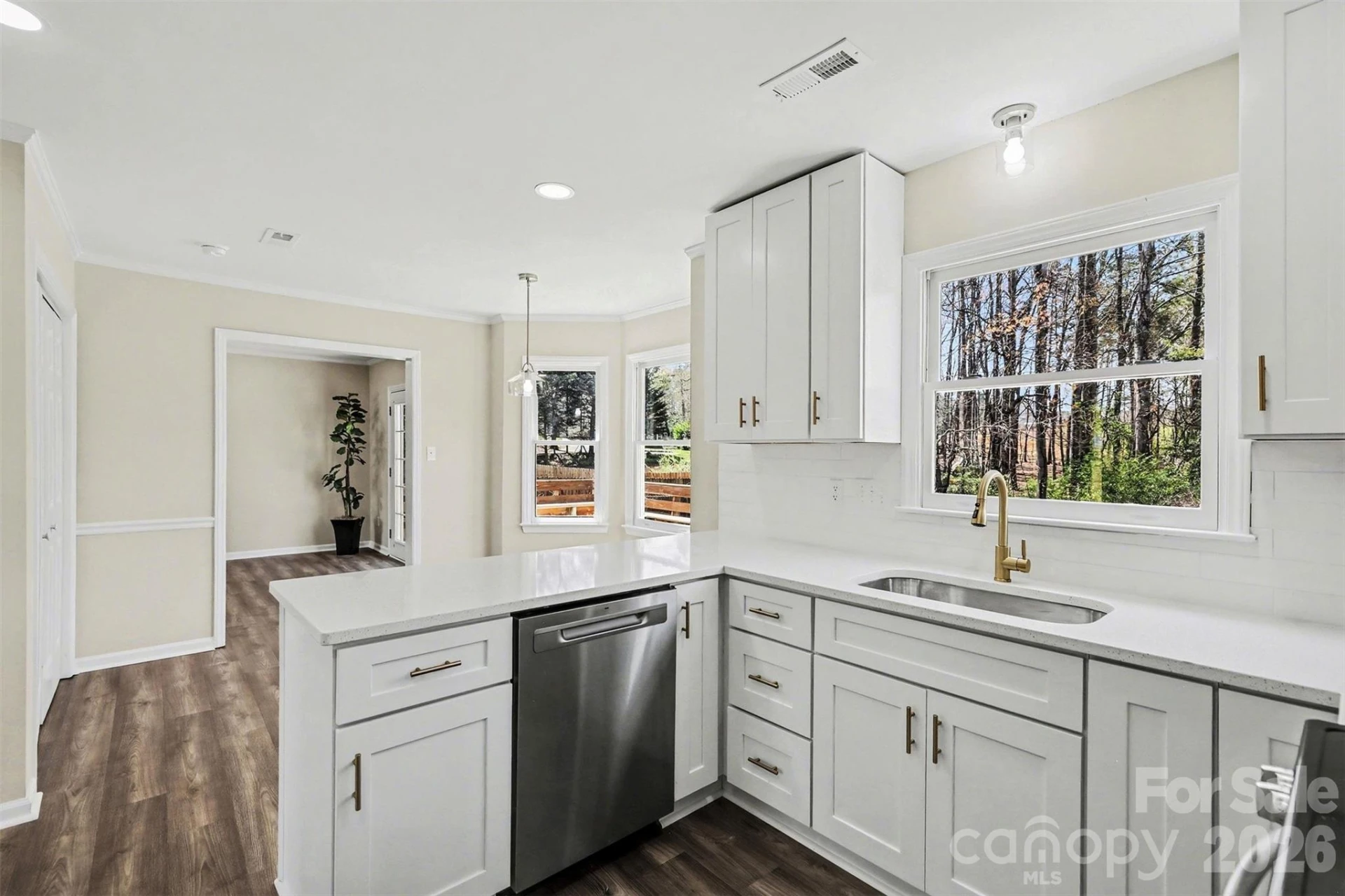 577 Tryon Place - Photo 13