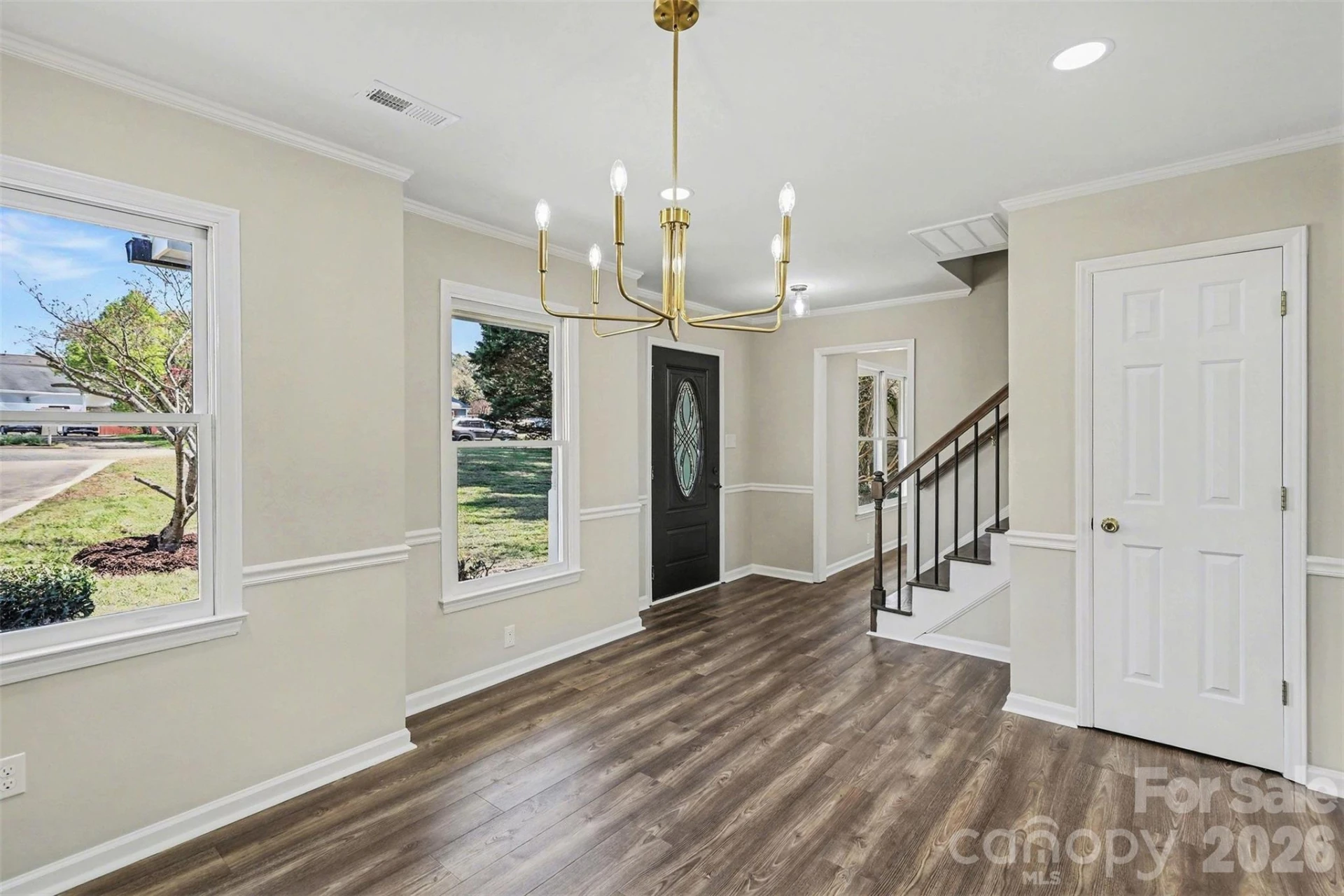 577 Tryon Place - Photo 9