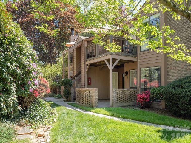 3 Ravencroft Lane, Asheville, NC, 28803