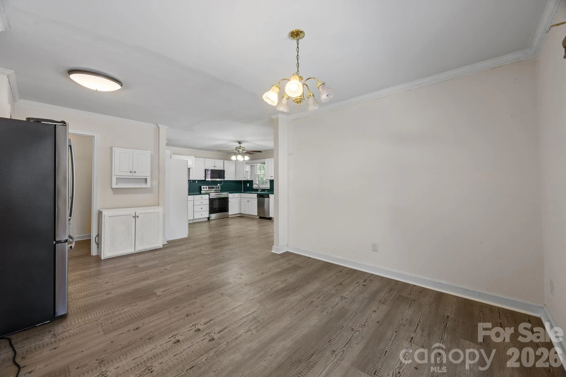 924 Cameron Court - Photo 15