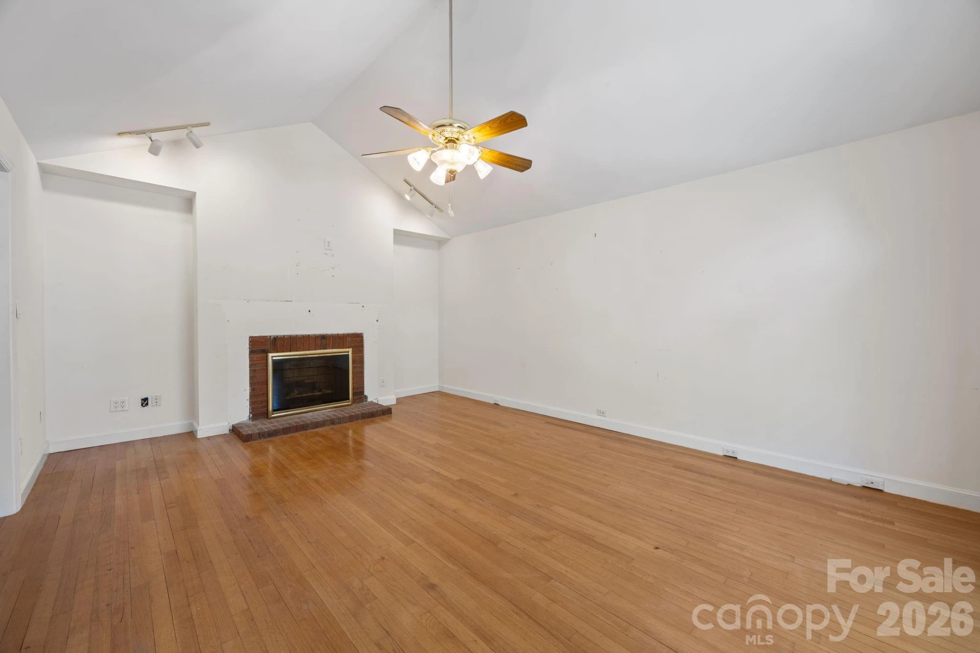 924 Cameron Court - Photo 17