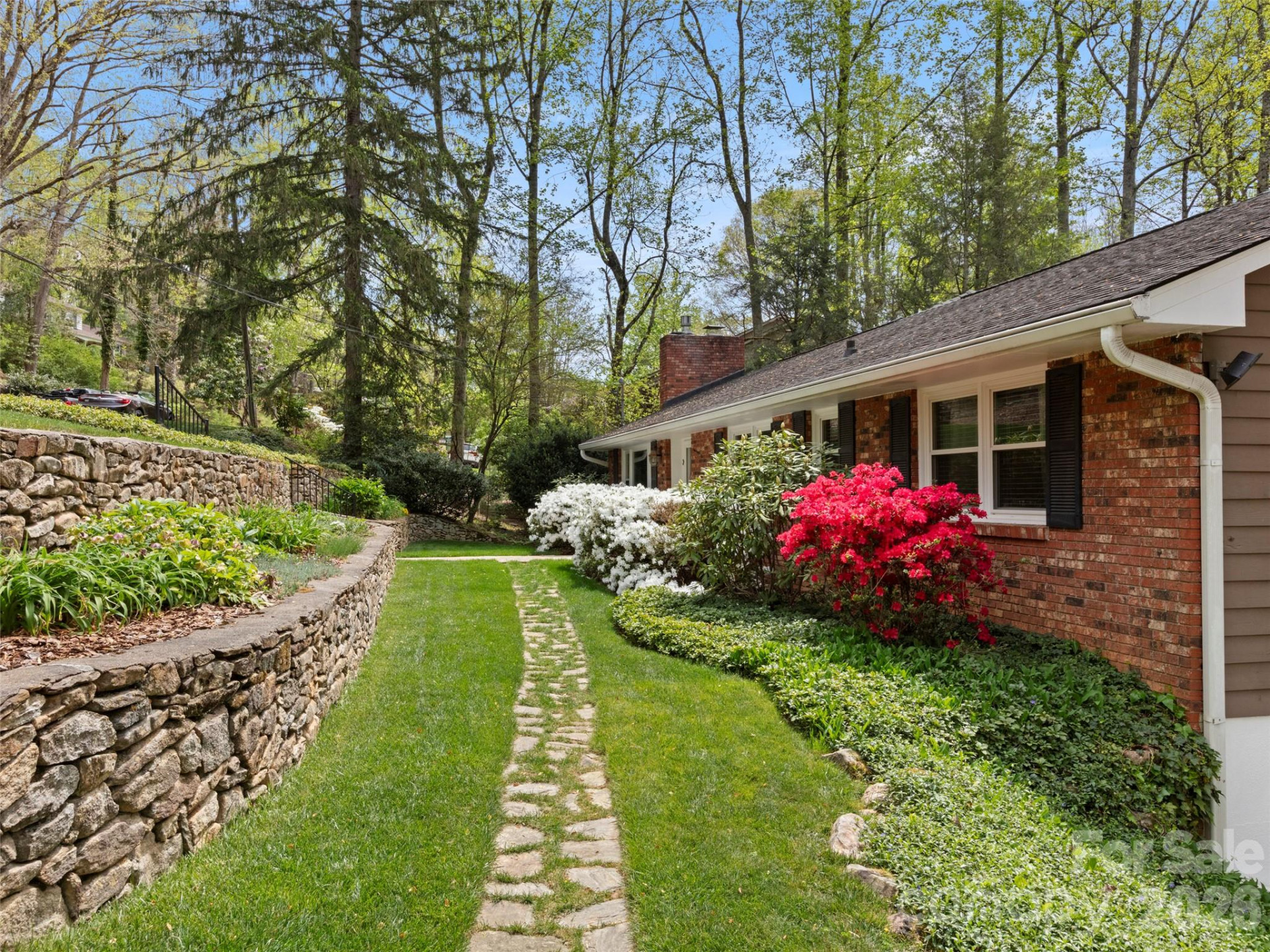 32 Westridge Drive - Photo 4