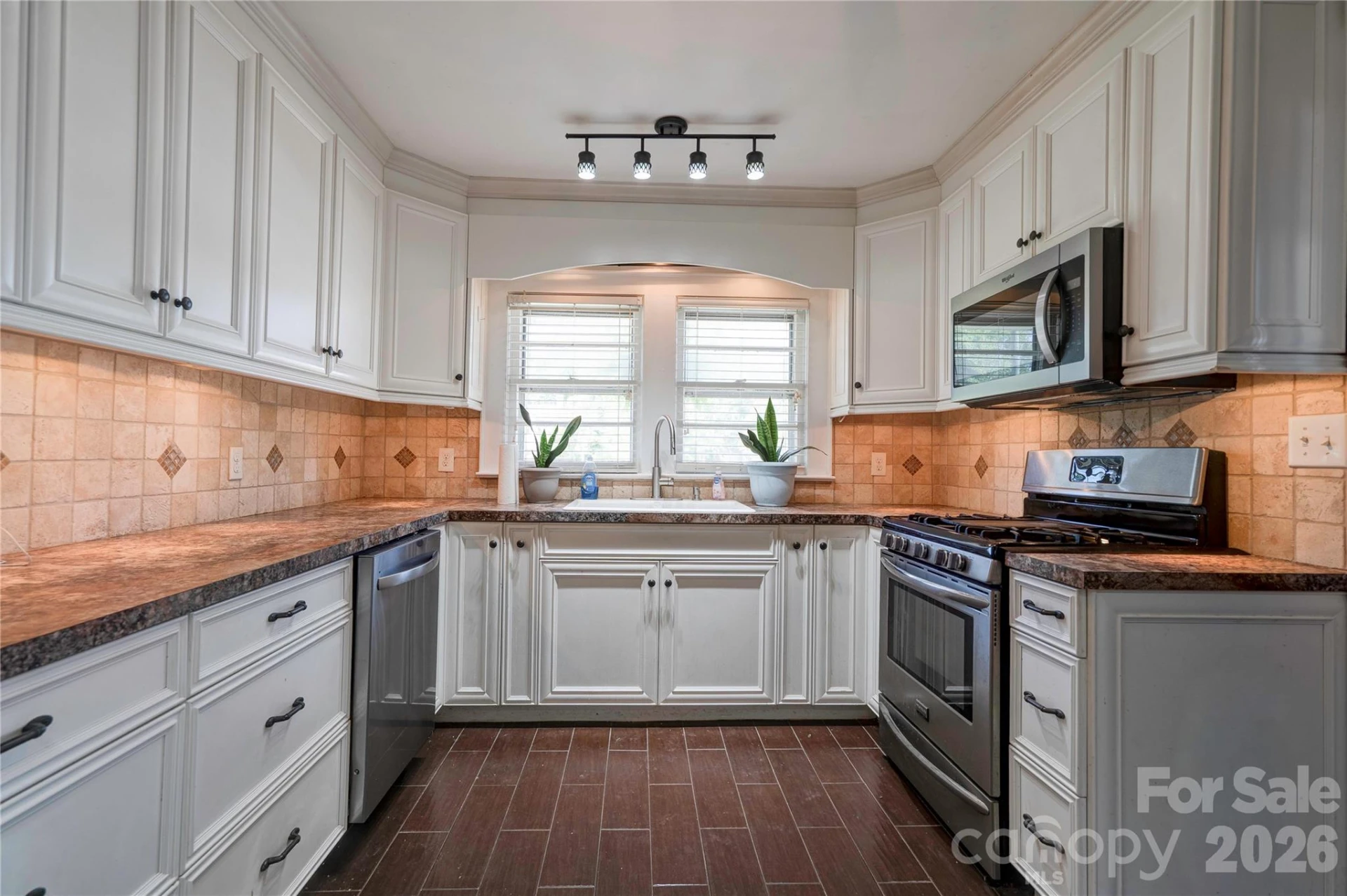511 Sumter Street - Photo 6