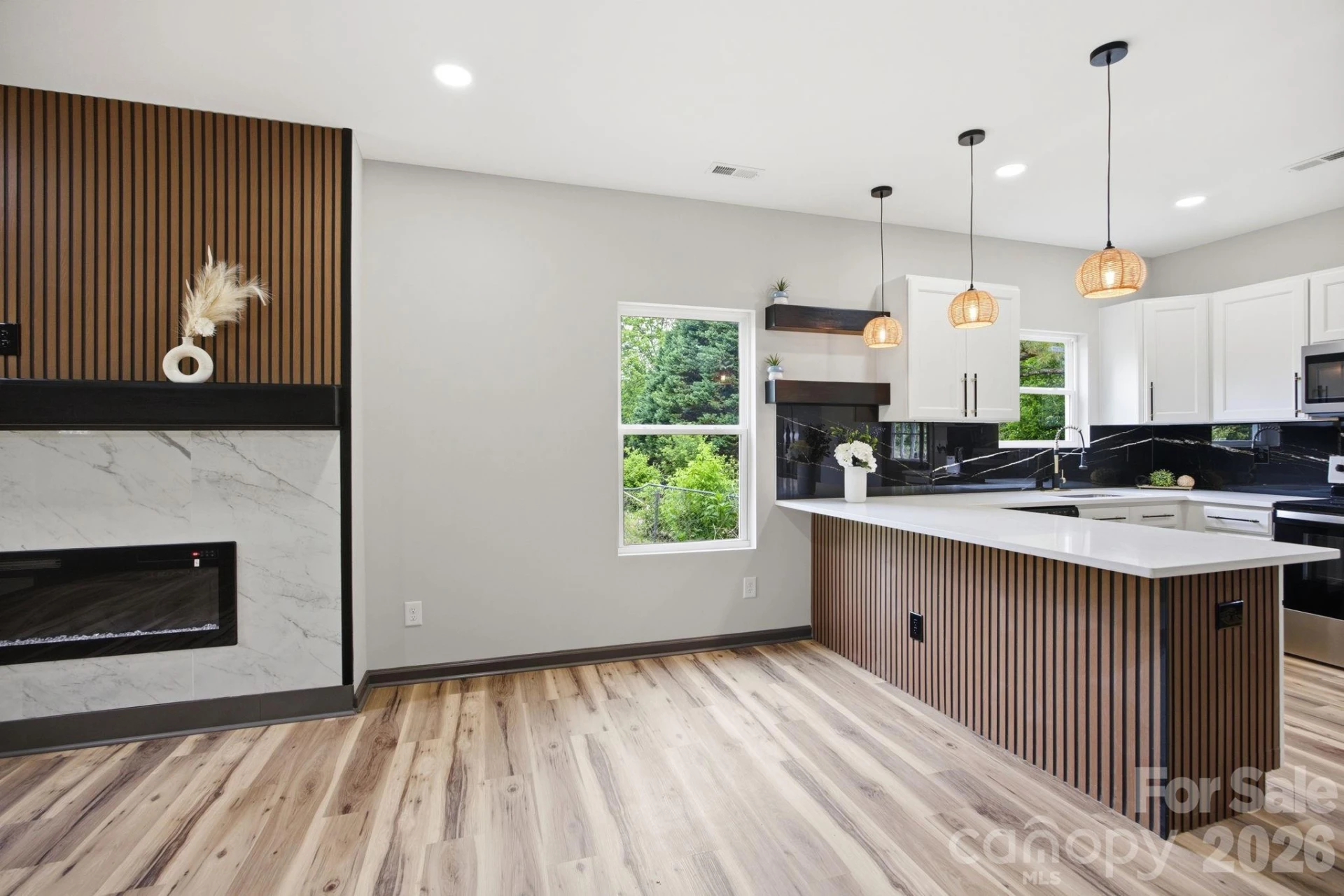 2412 SUMMIT Avenue - Photo 24