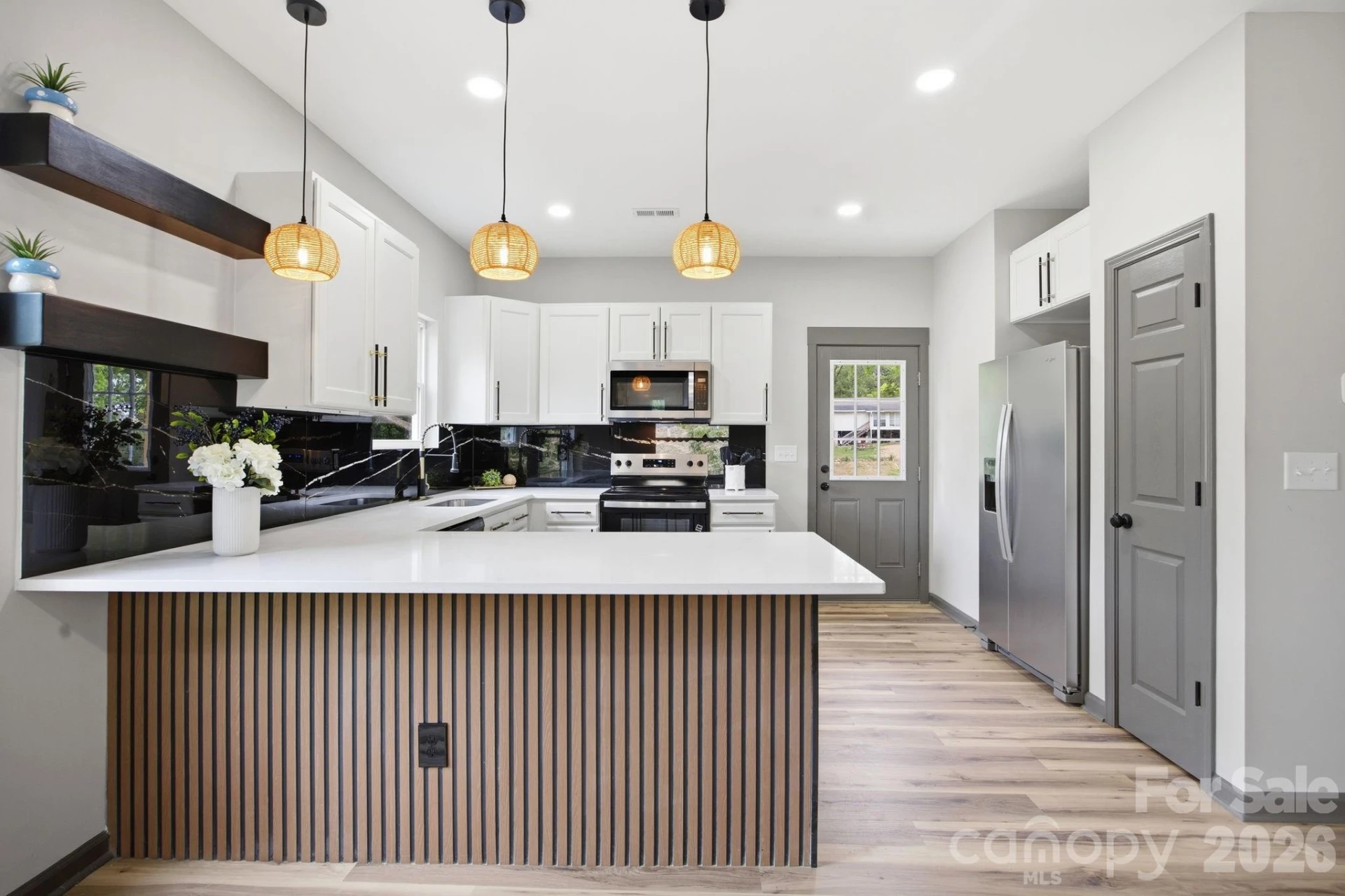2412 SUMMIT Avenue - Photo 25