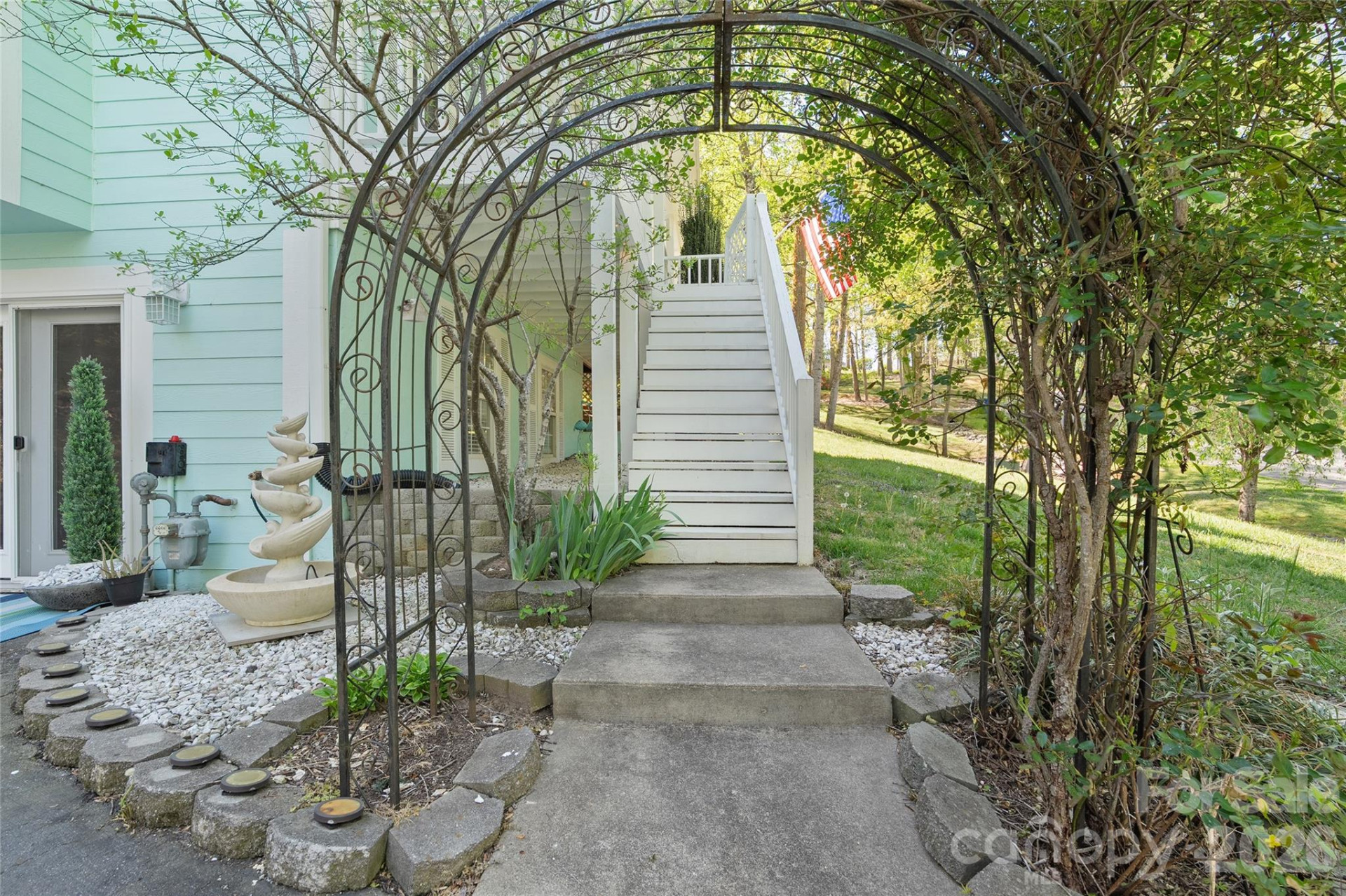 119 Friendly Lane - Photo 5