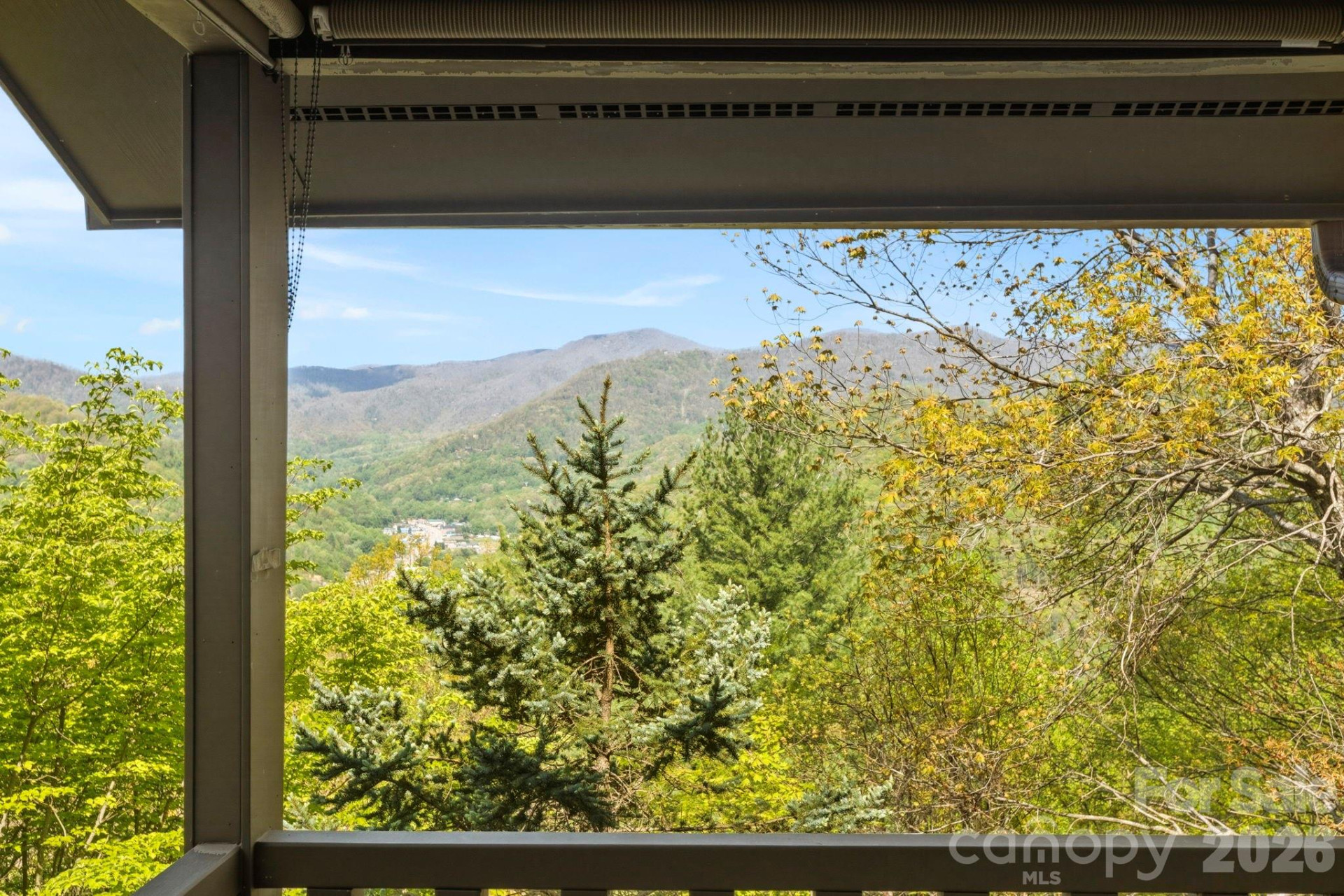 821 Summit Drive - Photo 27