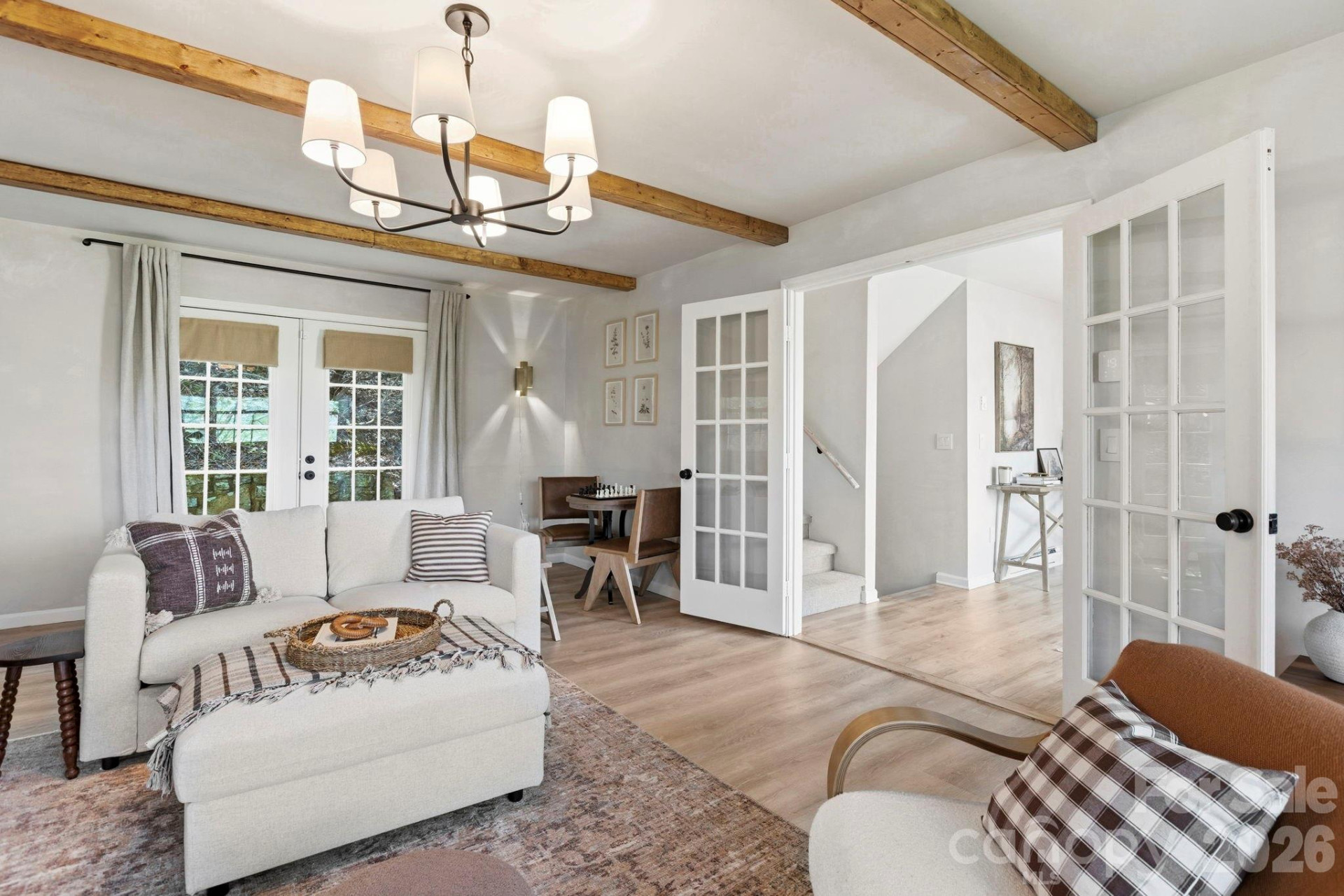 821 Summit Drive - Photo 5