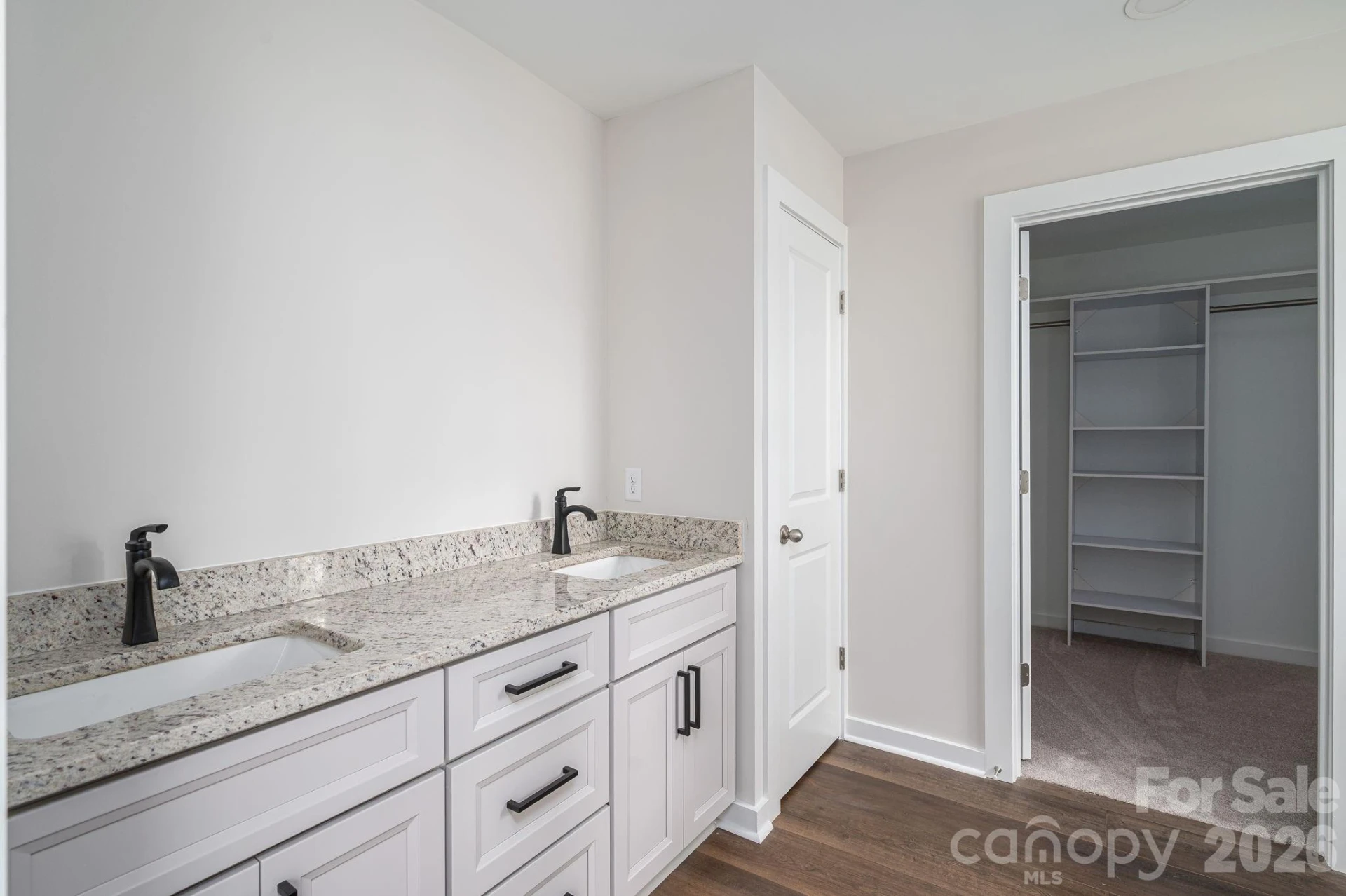 17 Tennyson Drive - Photo 24