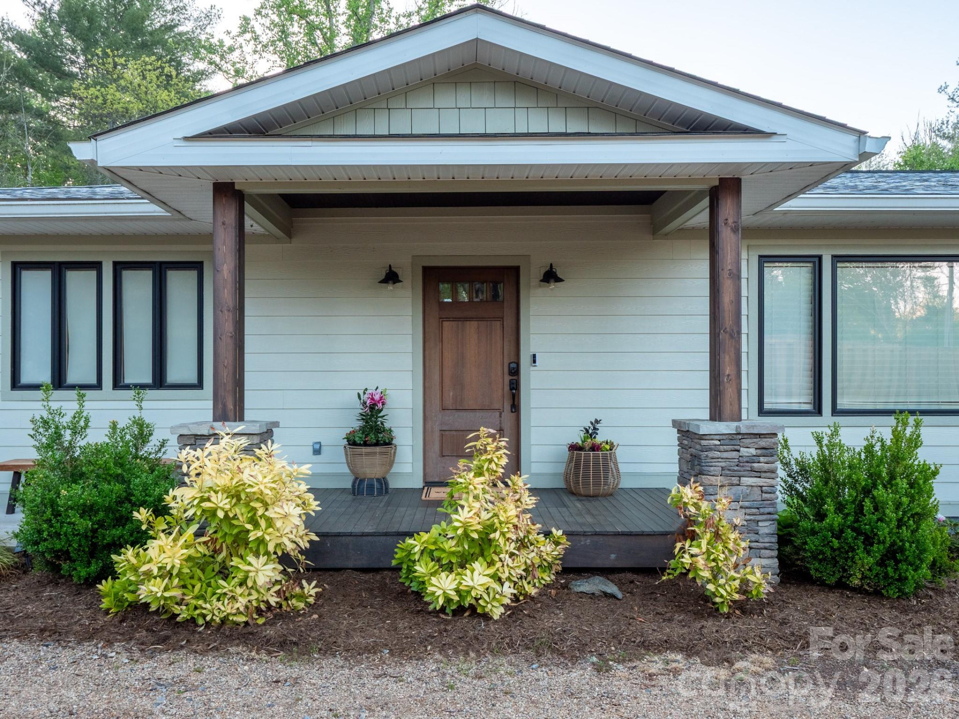 1048 Jenkins Valley Road - Photo 5