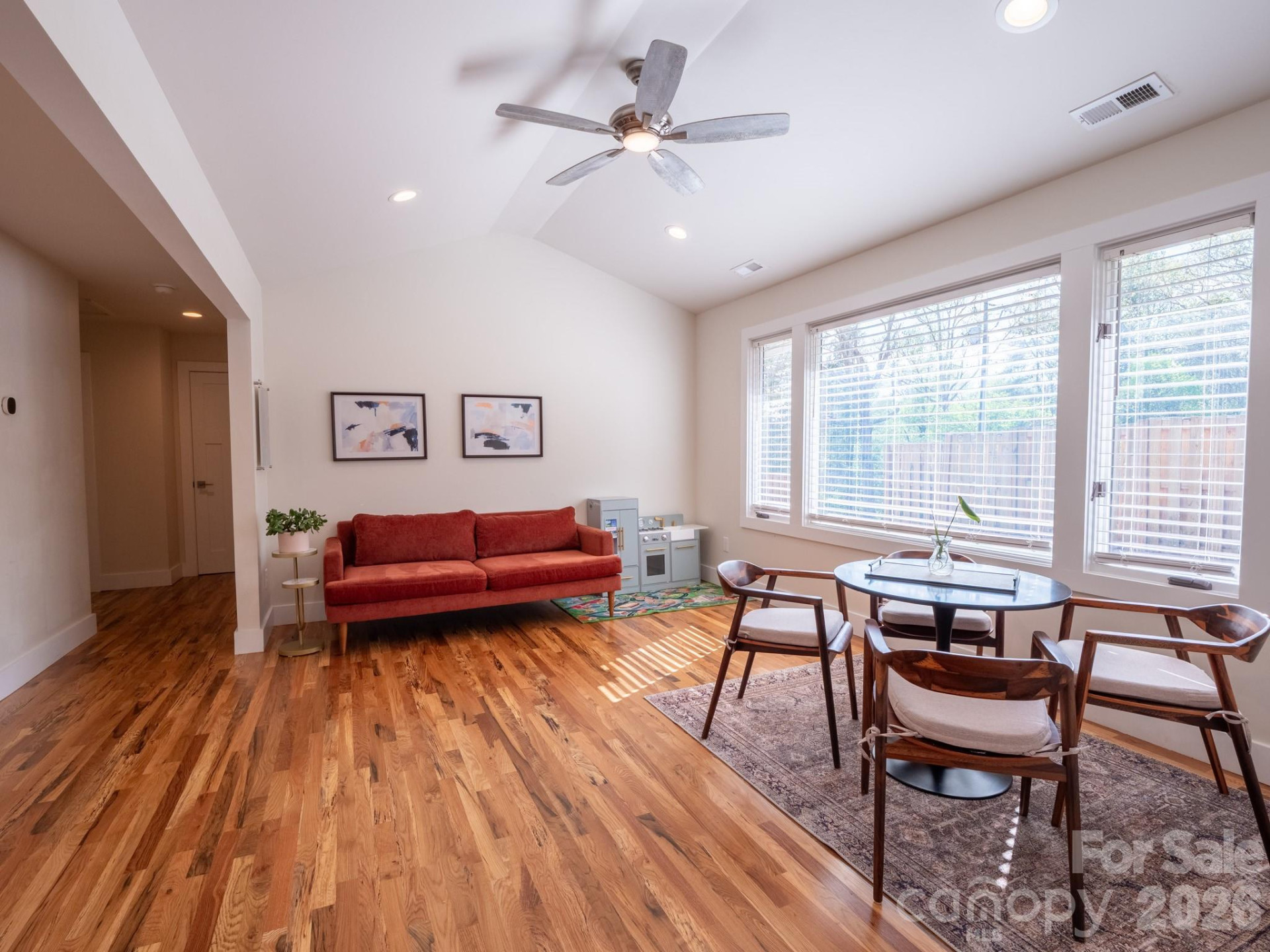 1048 Jenkins Valley Road - Photo 9