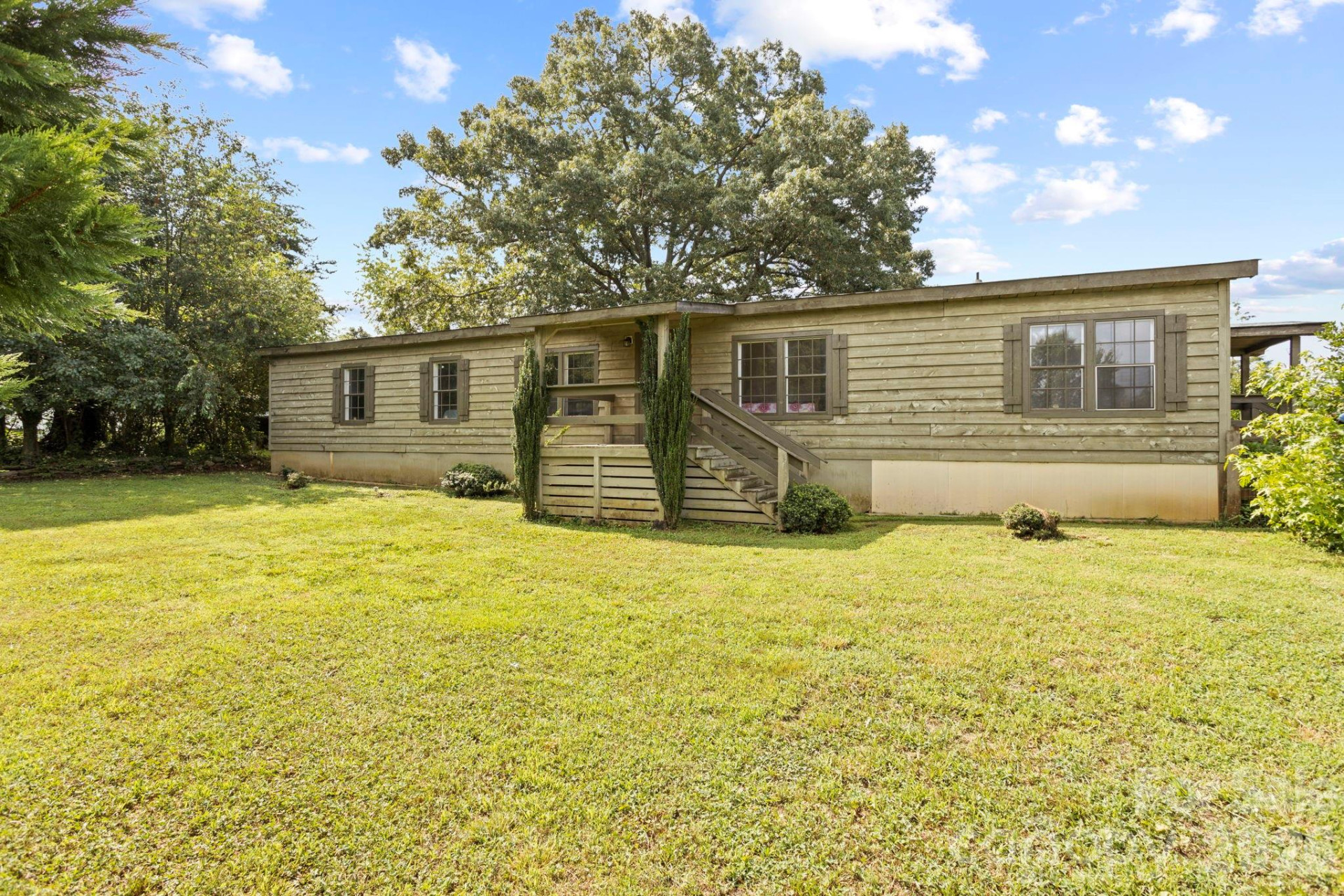 1896 Green Creek Drive - Photo 2