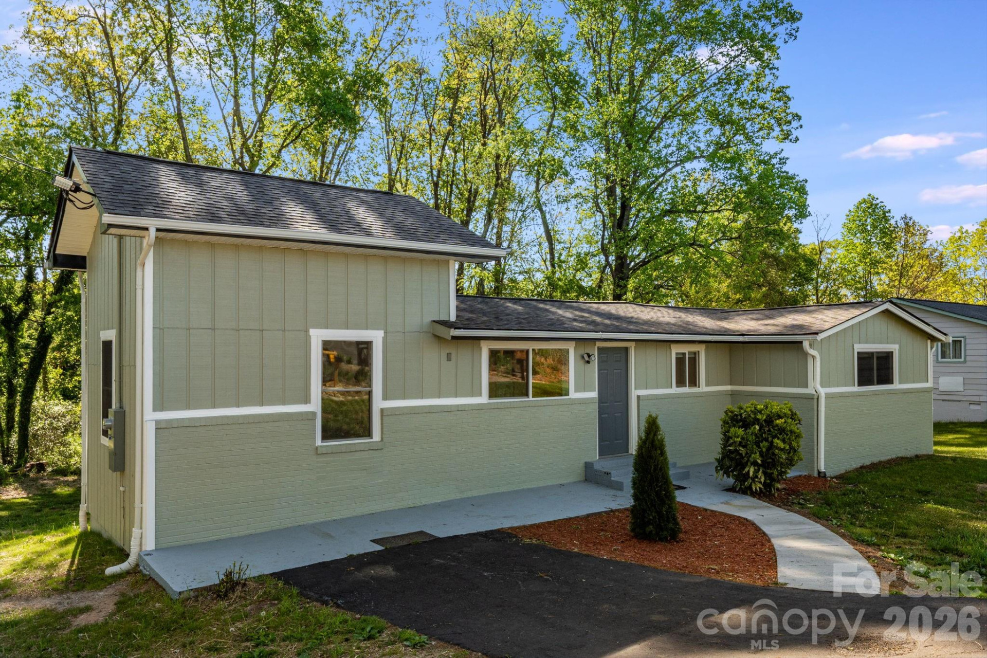 21 Oak Hill Drive - Photo 2