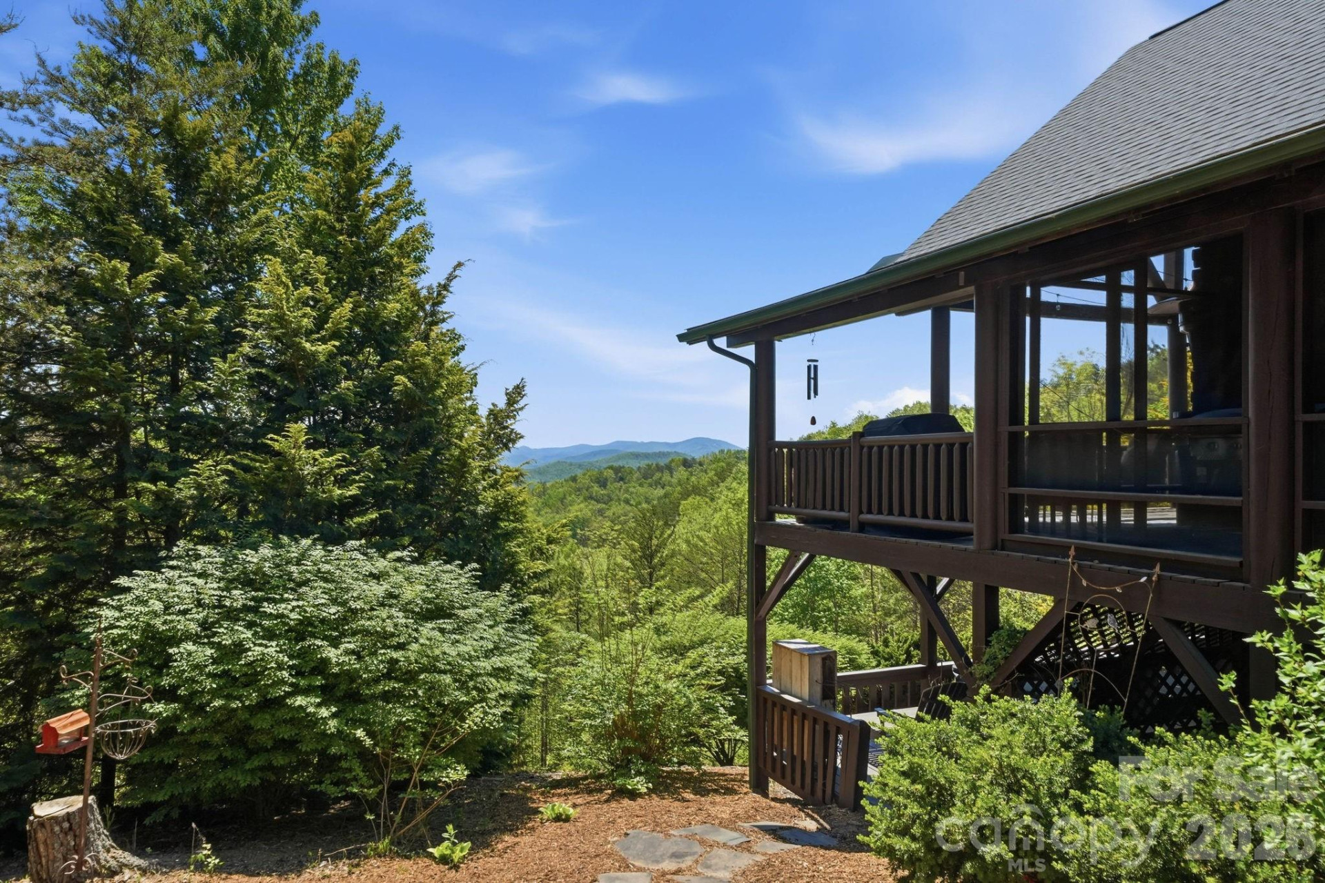 3918 Skyline Drive - Photo 5