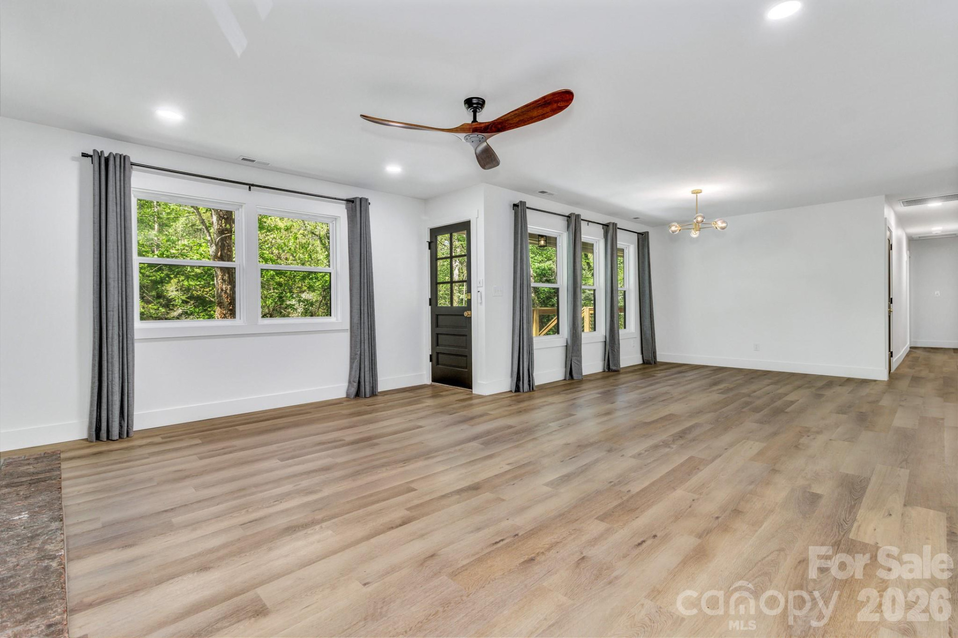 7 Angus Lane - Photo 14