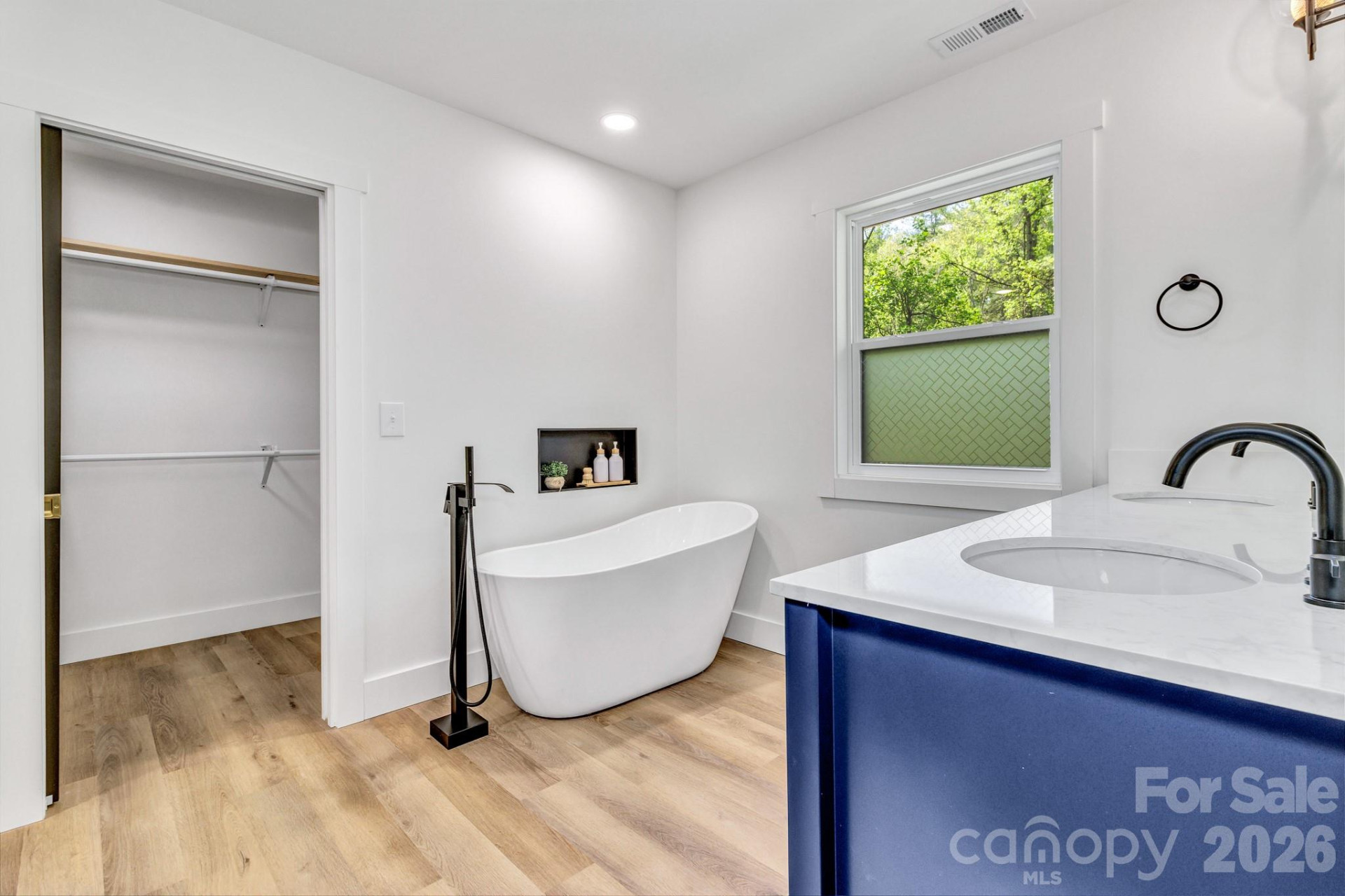 7 Angus Lane - Photo 24