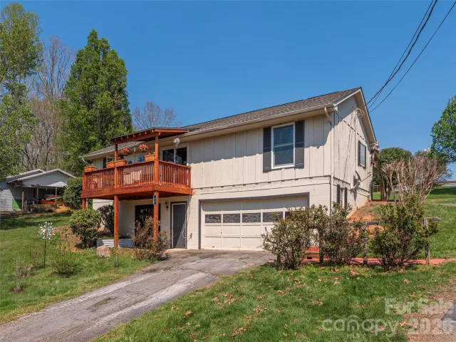 86 Hideaway Lane
