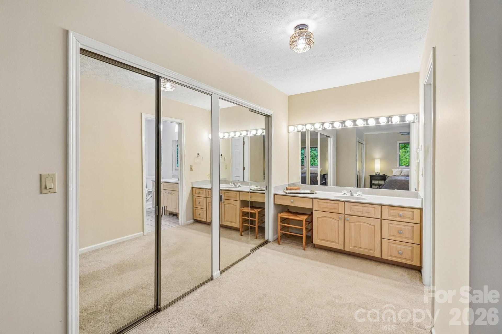 9 Westbridge Drive - Photo 32