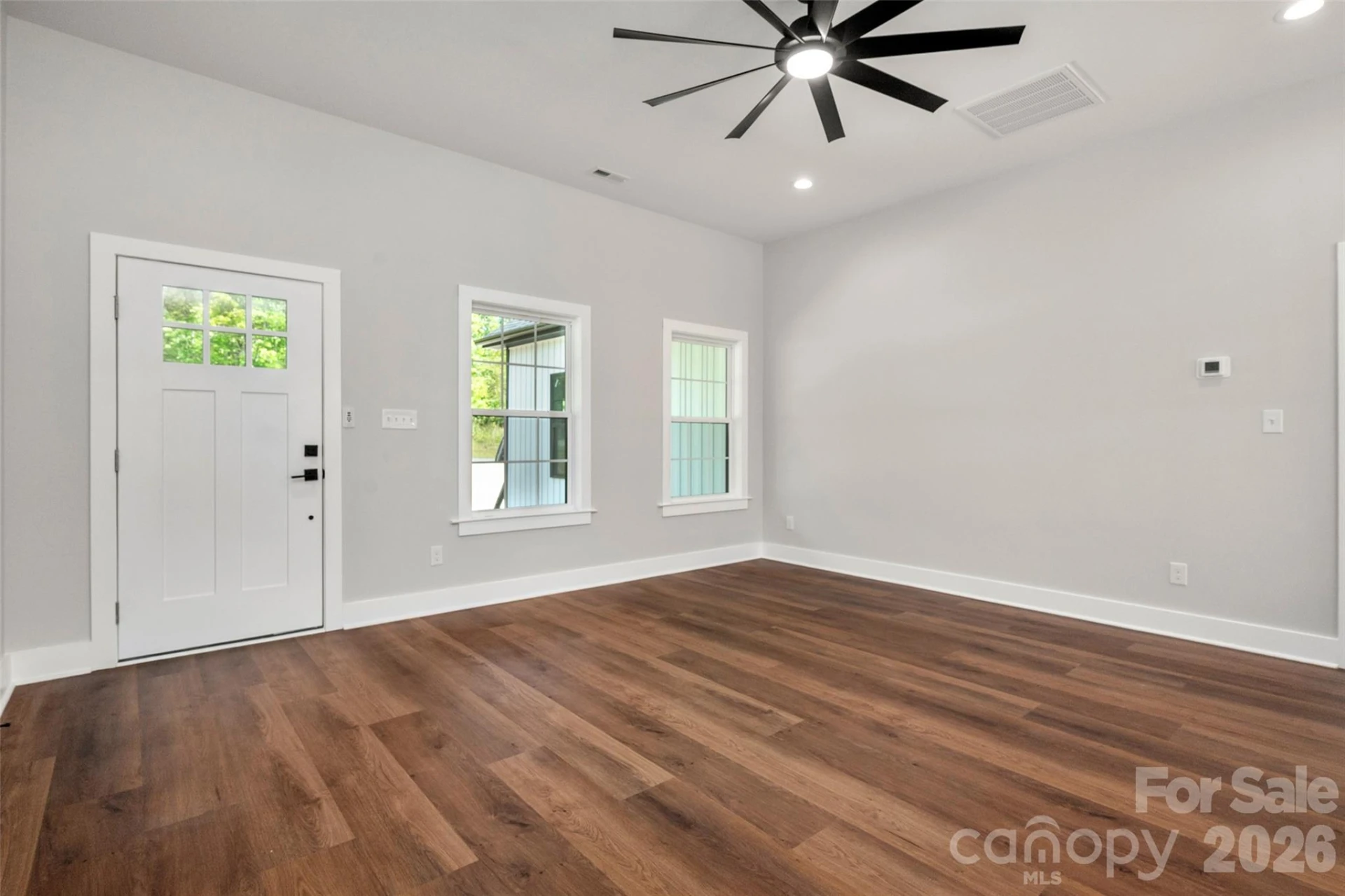 501 Snow Street - Photo 4