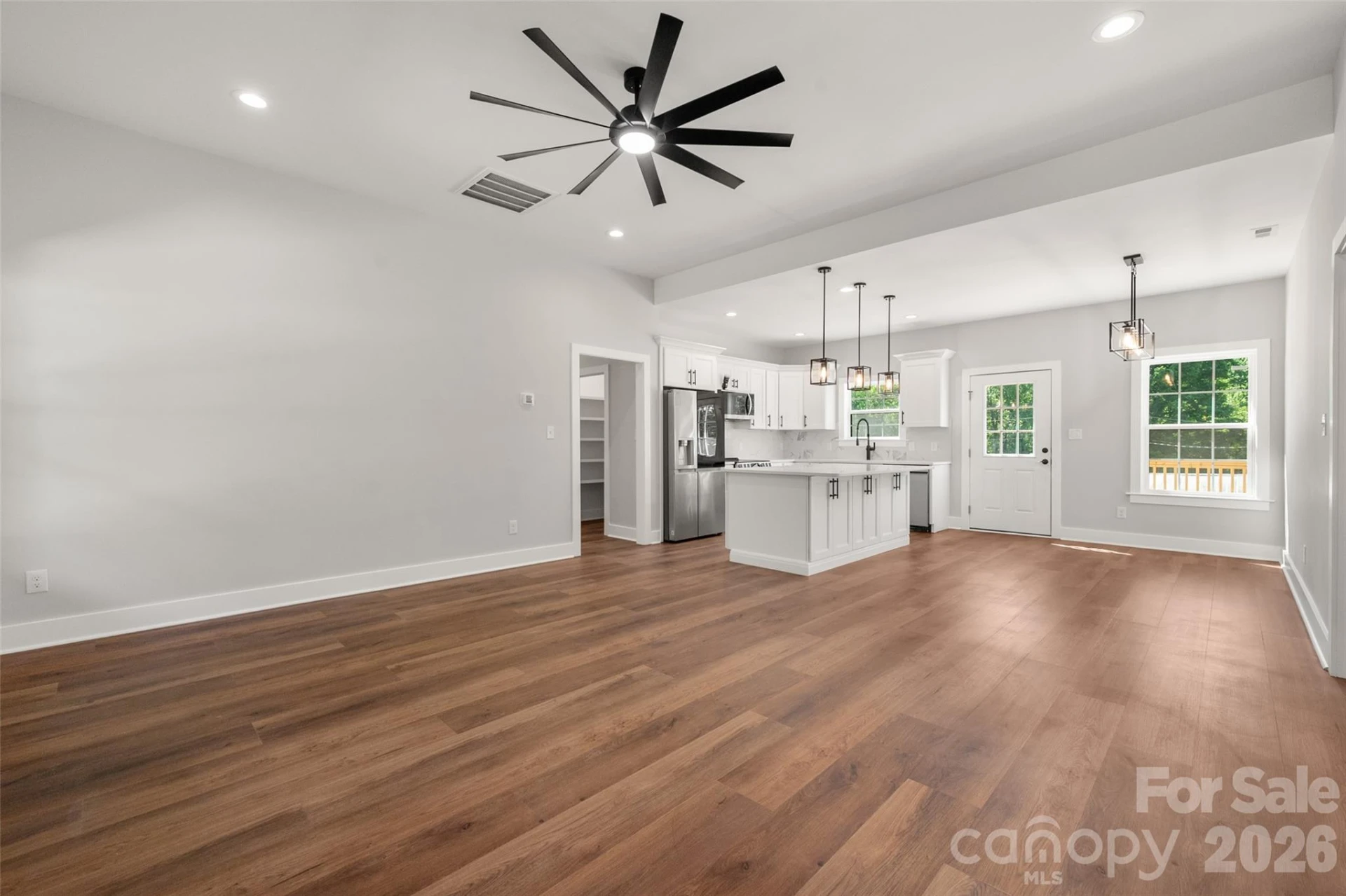 501 Snow Street - Photo 6