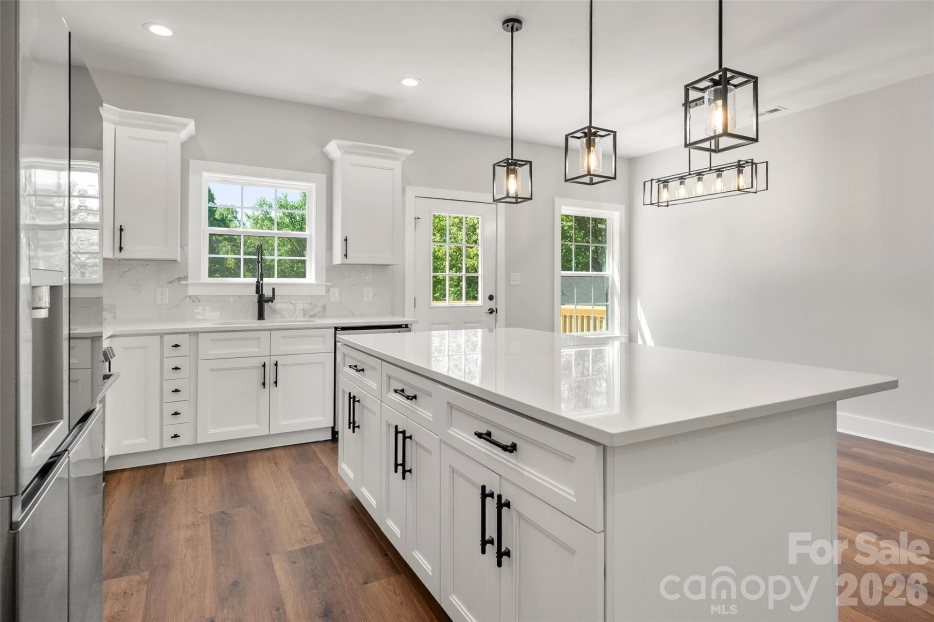 501 Snow Street - Photo 8