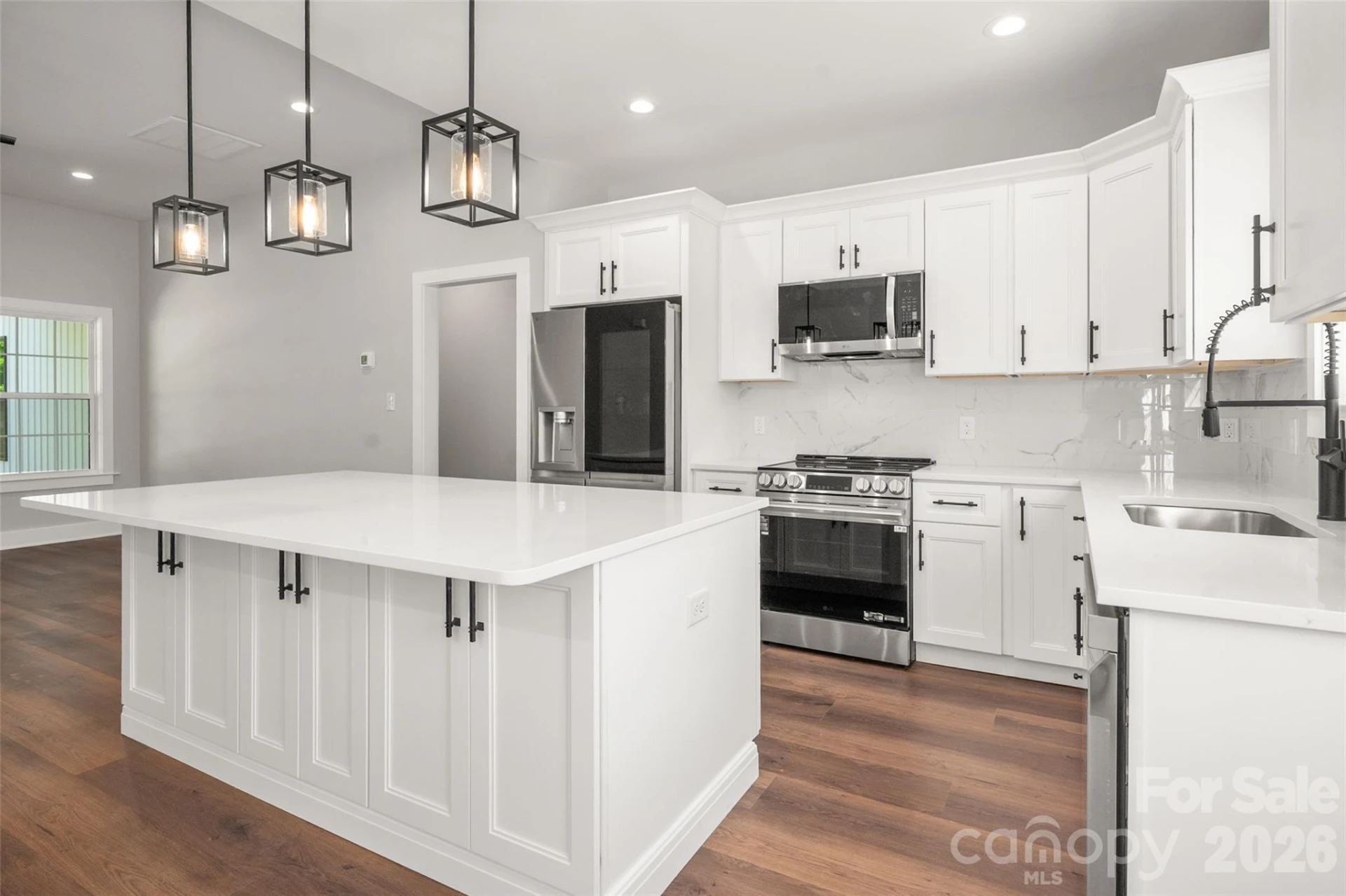 501 Snow Street - Photo 10