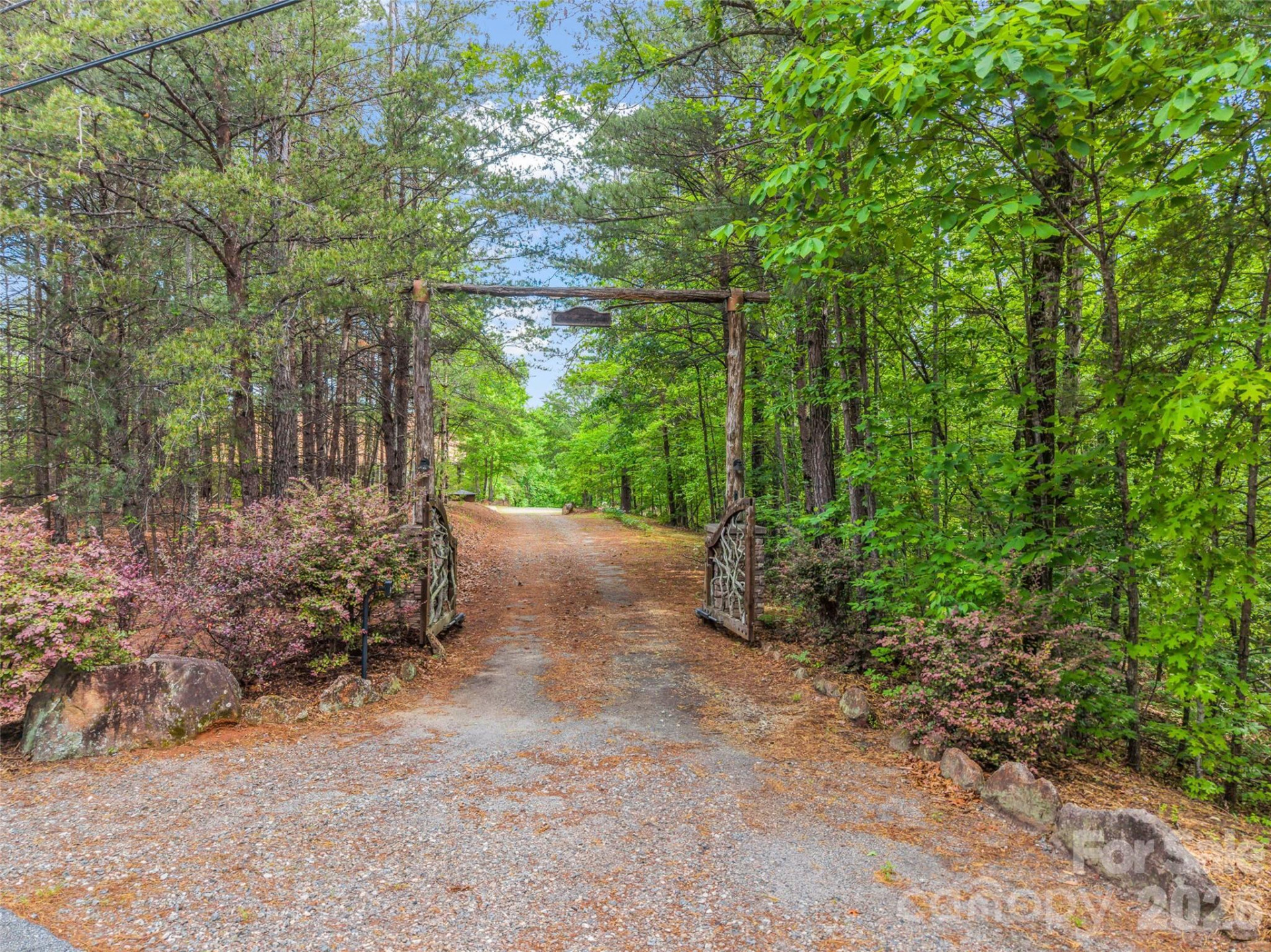 174 Rock Ridge - Photo 2