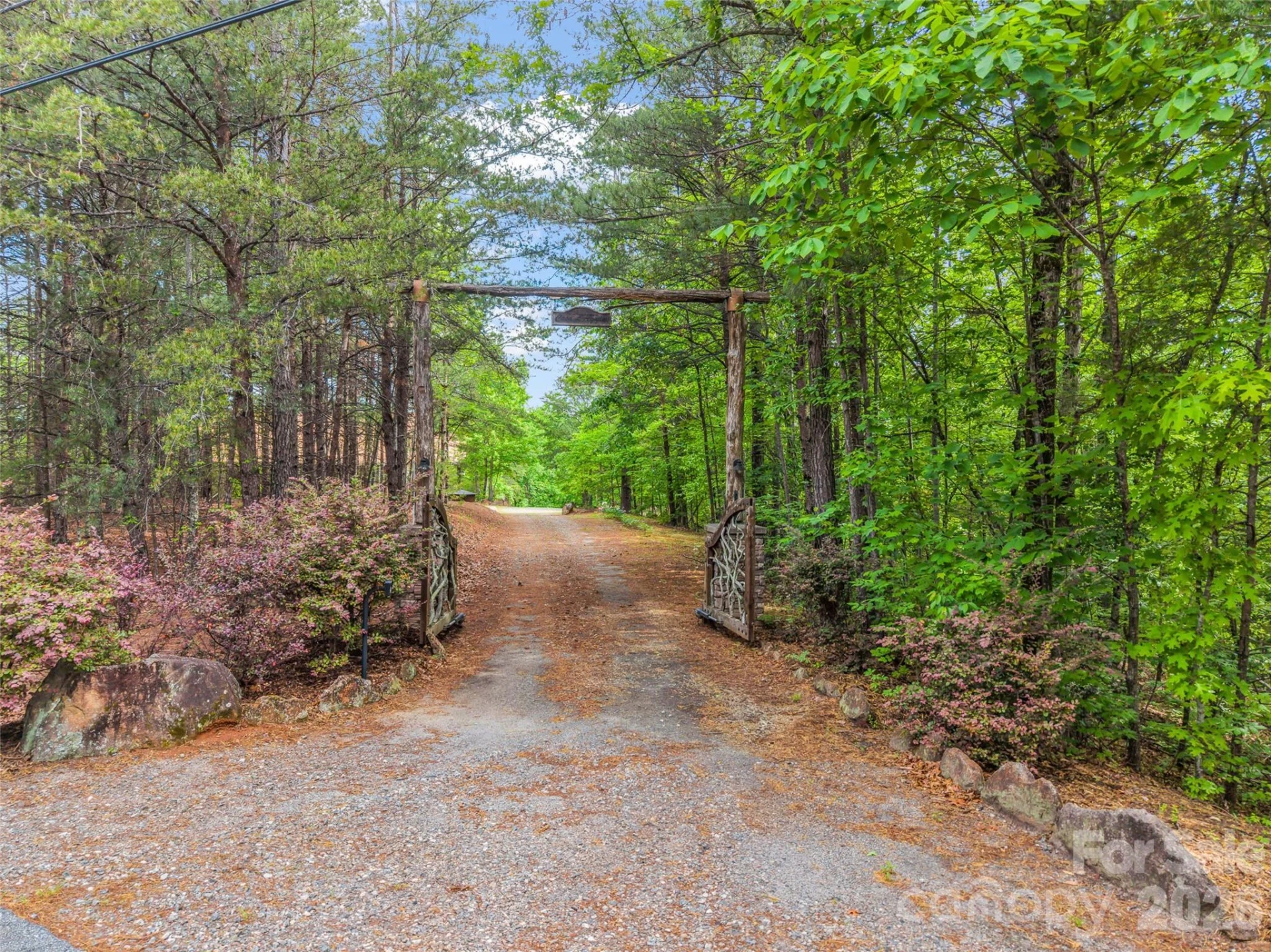 174 Rock Ridge - Photo 2