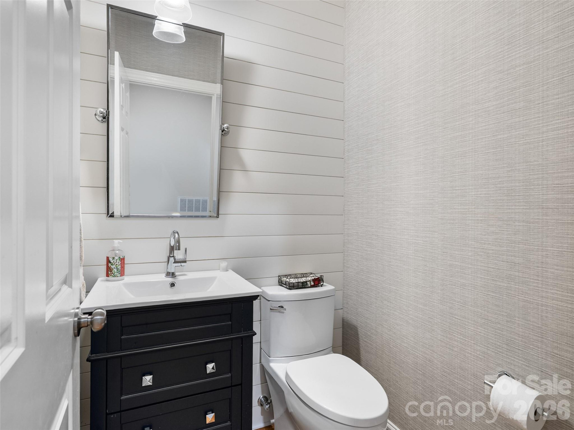 1066 Columbine Road - Photo 36