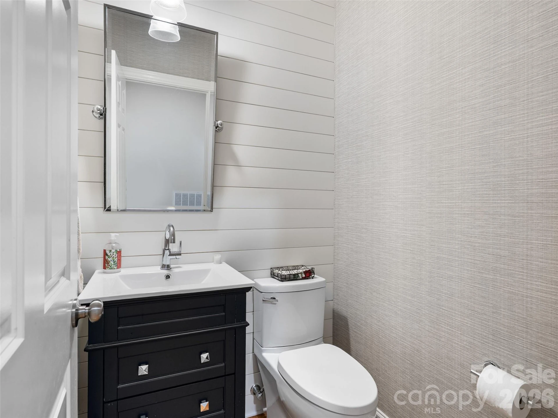 1066 Columbine Road - Photo 30