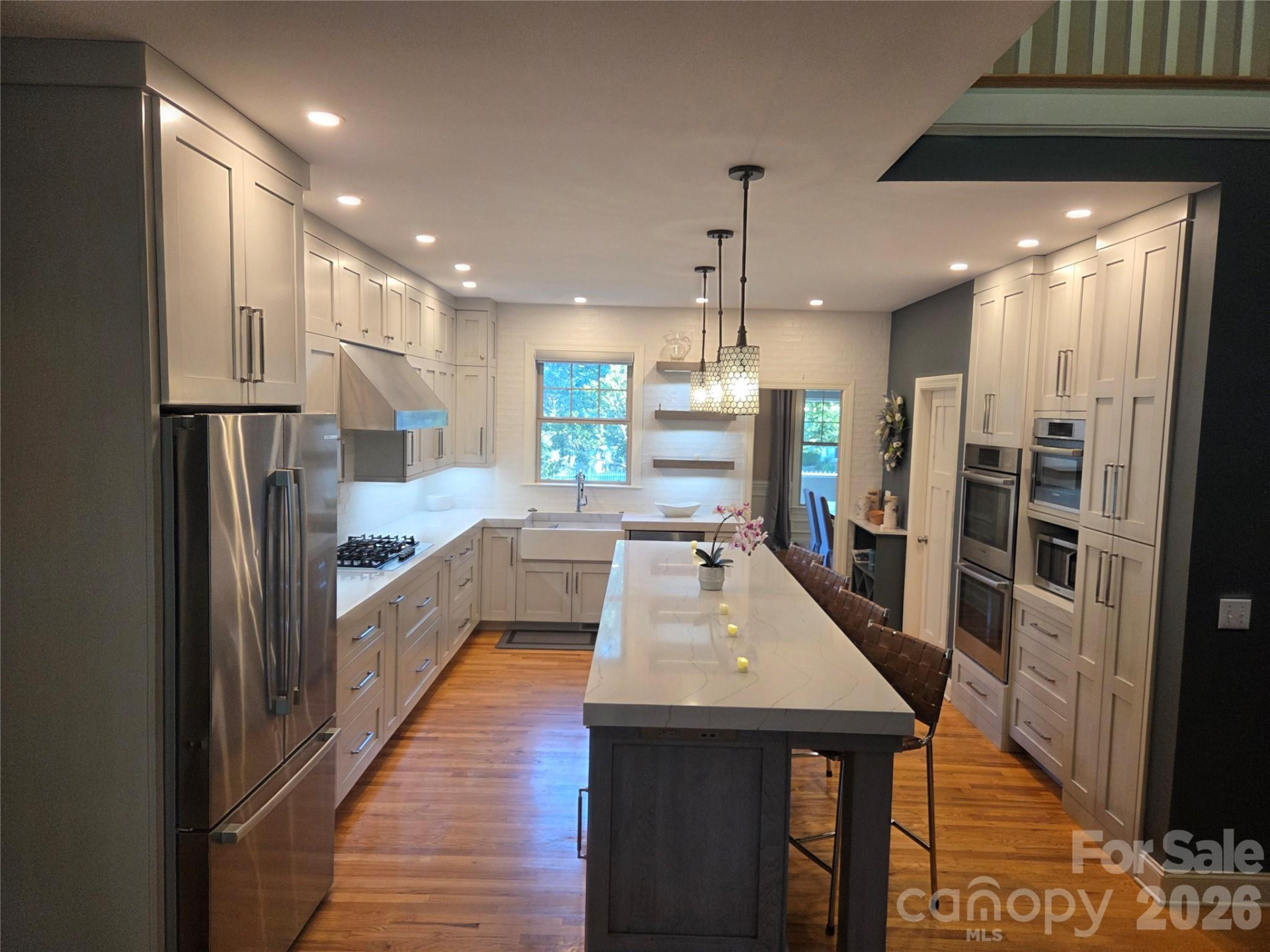 1066 Columbine Road - Photo 4