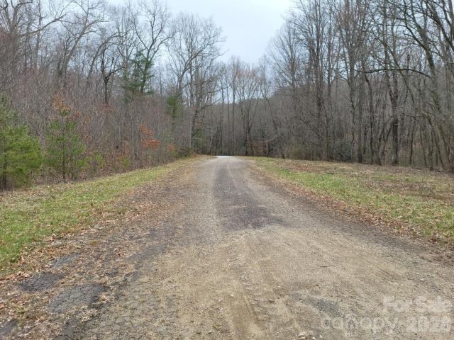 334 OMC Drive, Burnsville, NC, 28714