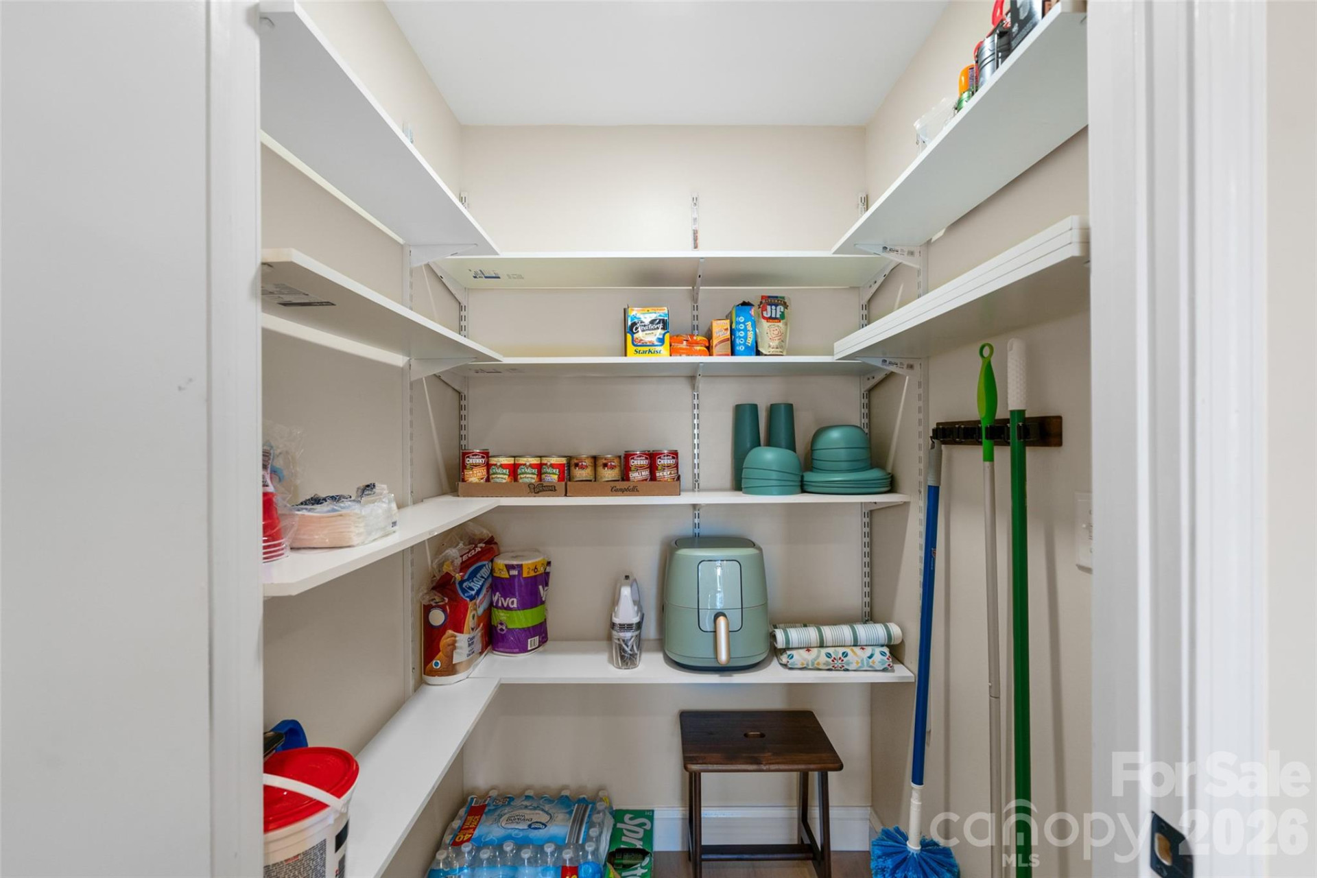 153 Chetan Way - Photo 16