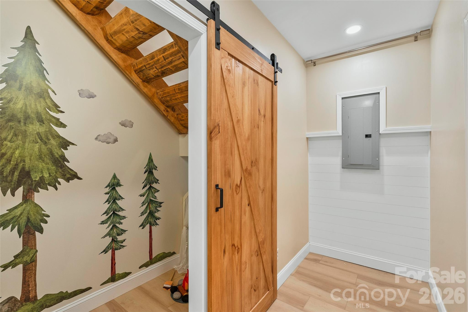 153 Chetan Way - Photo 30