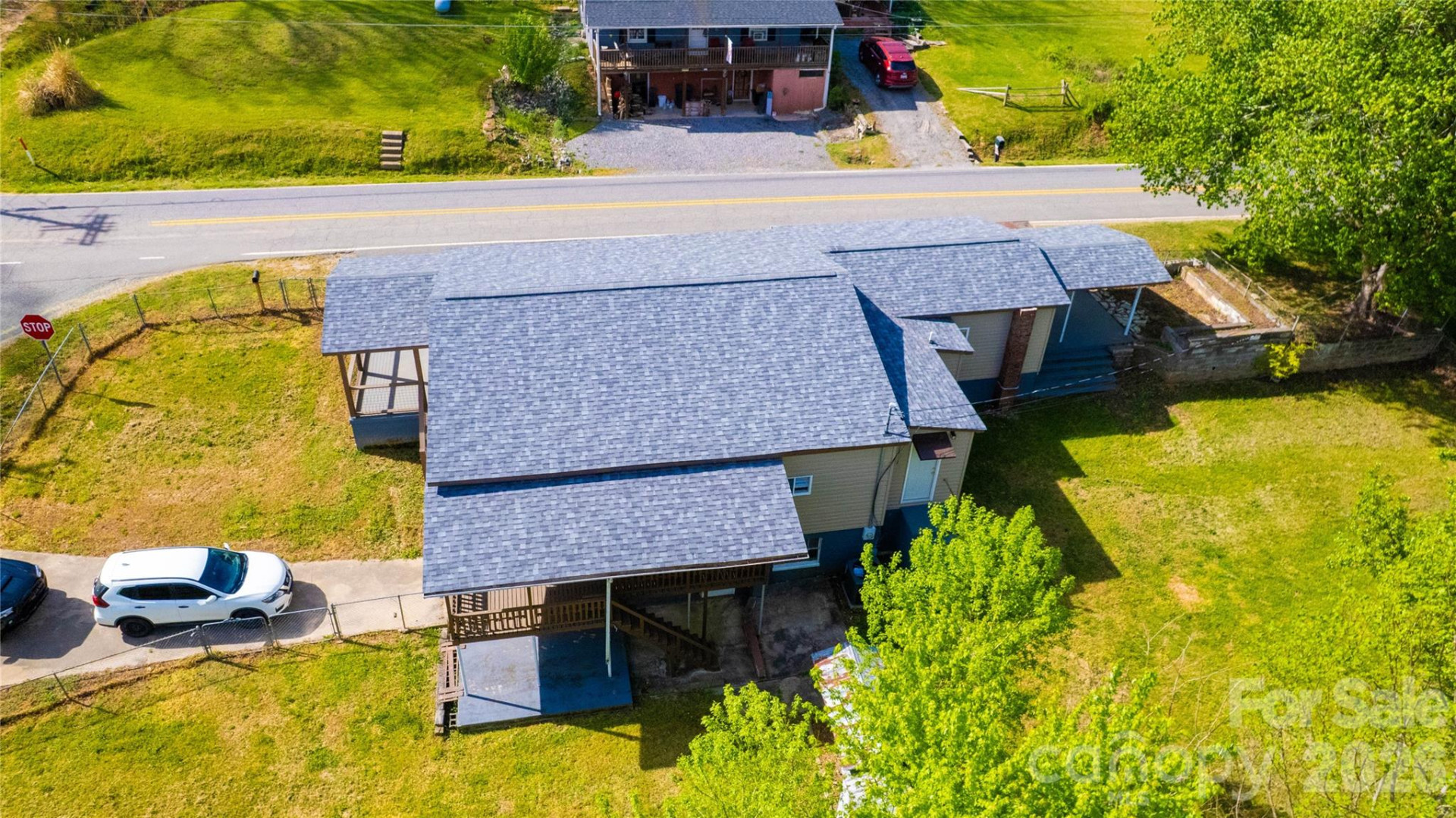 281 Glenwood Drive - Photo 4