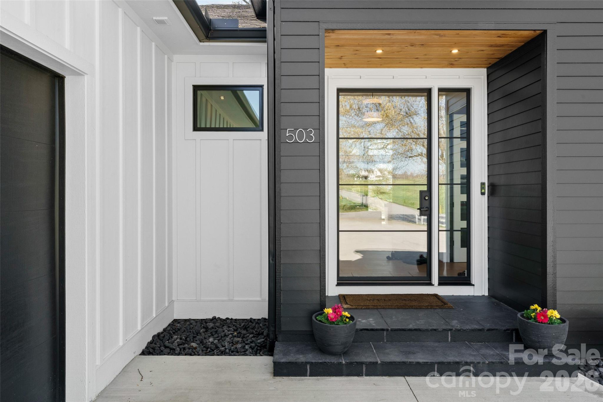 503 Nesbitt Drive - Photo 4