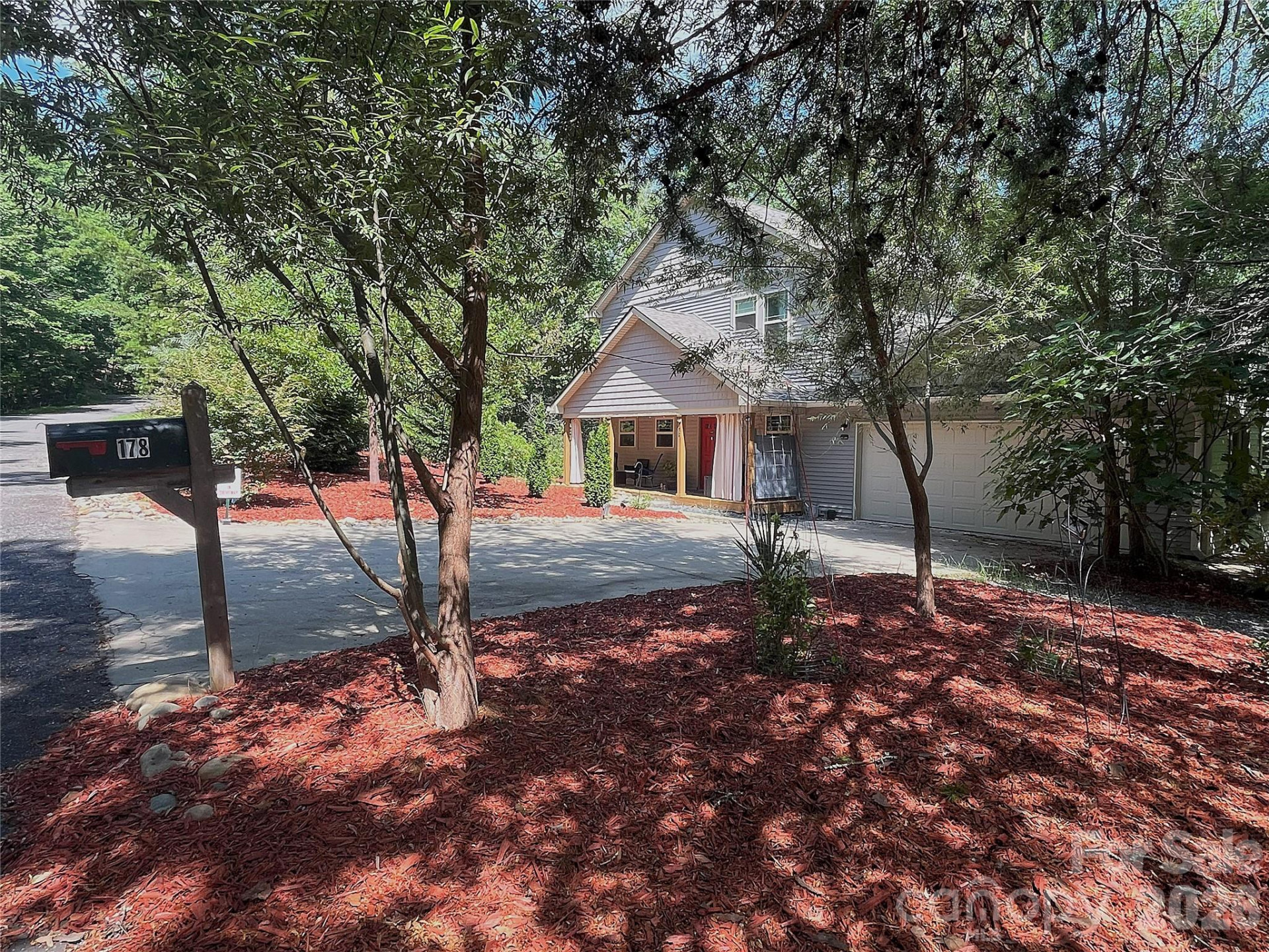 178 Flynn Court - Photo 2