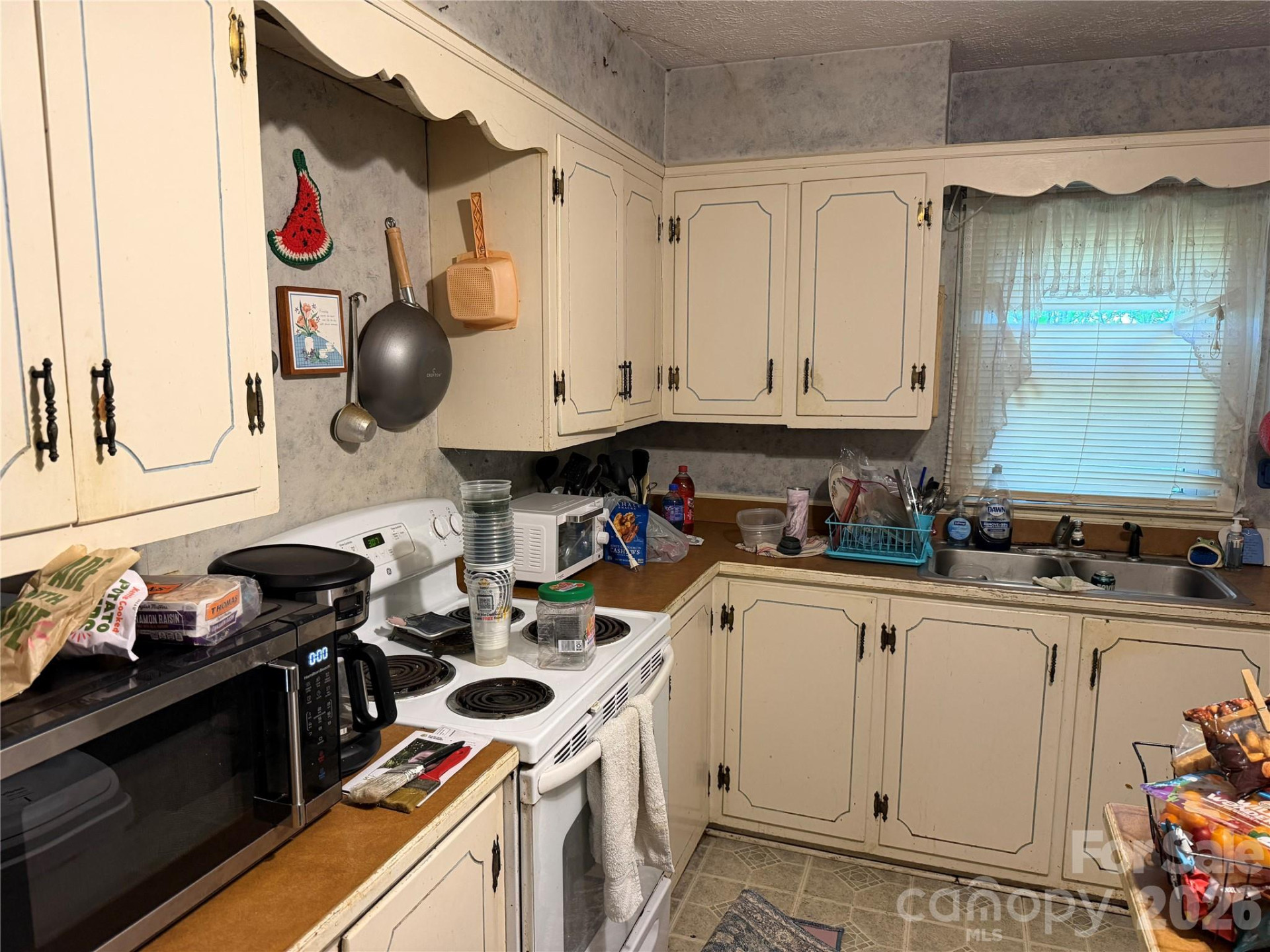 141 Walker Road - Photo 12